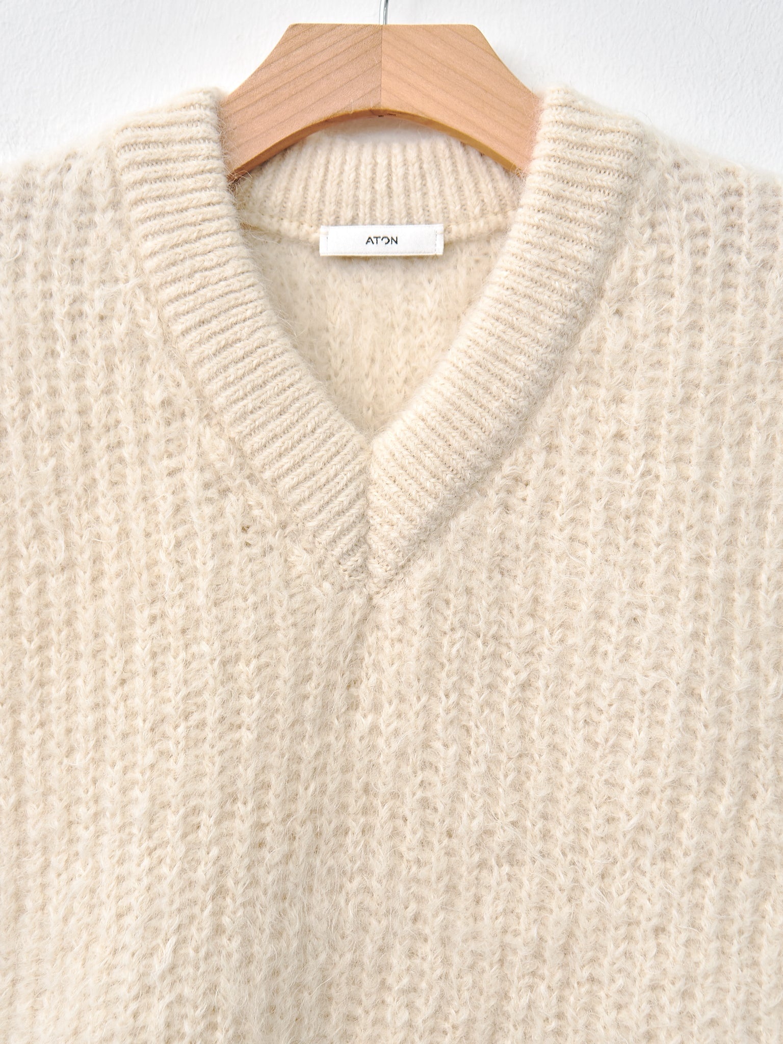 Alpaca Fur V-Neck Vest - White - 5