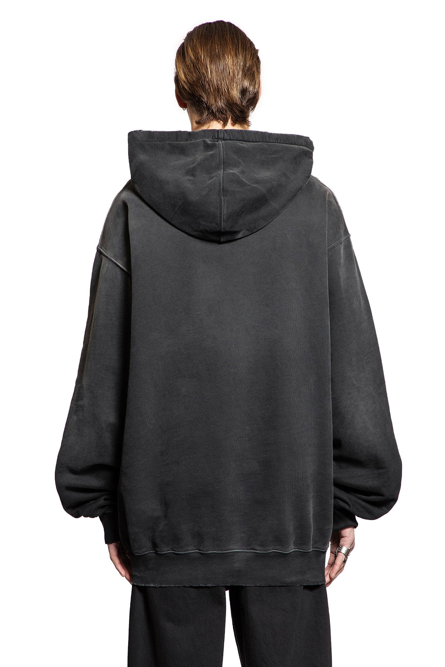 Ollie-High-Comfort-Hoodie-With-Printed-Patches - 3