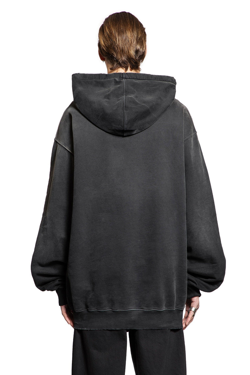 Ollie-High-Comfort-Hoodie-With-Printed-Patches 3
