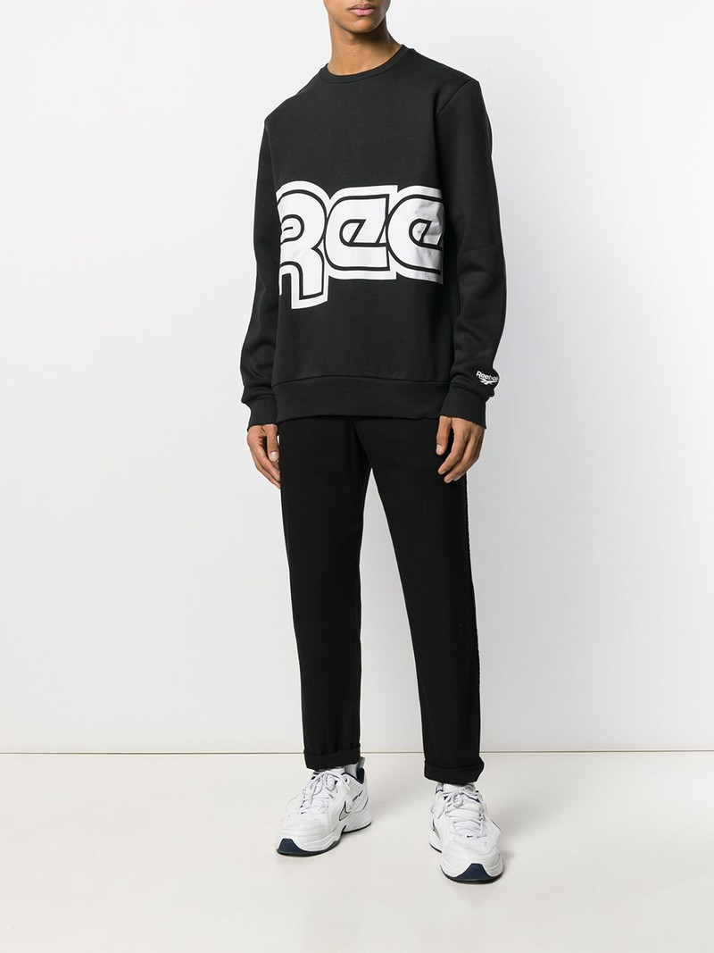 Reebok retro logo print sweatshirt outlook