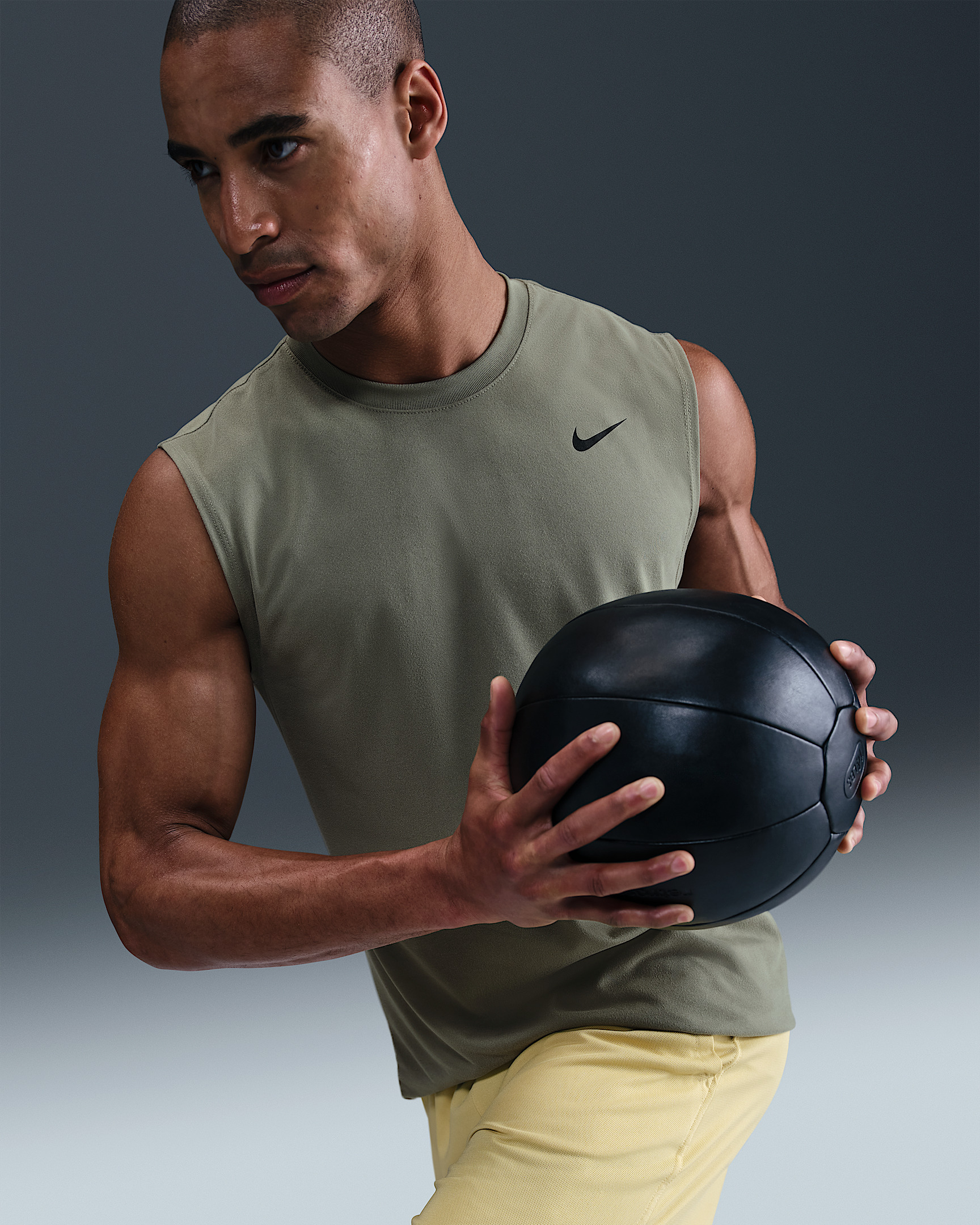 Nike Dri-FIT Legend Men's Sleeveless Fitness T-Shirt - 3