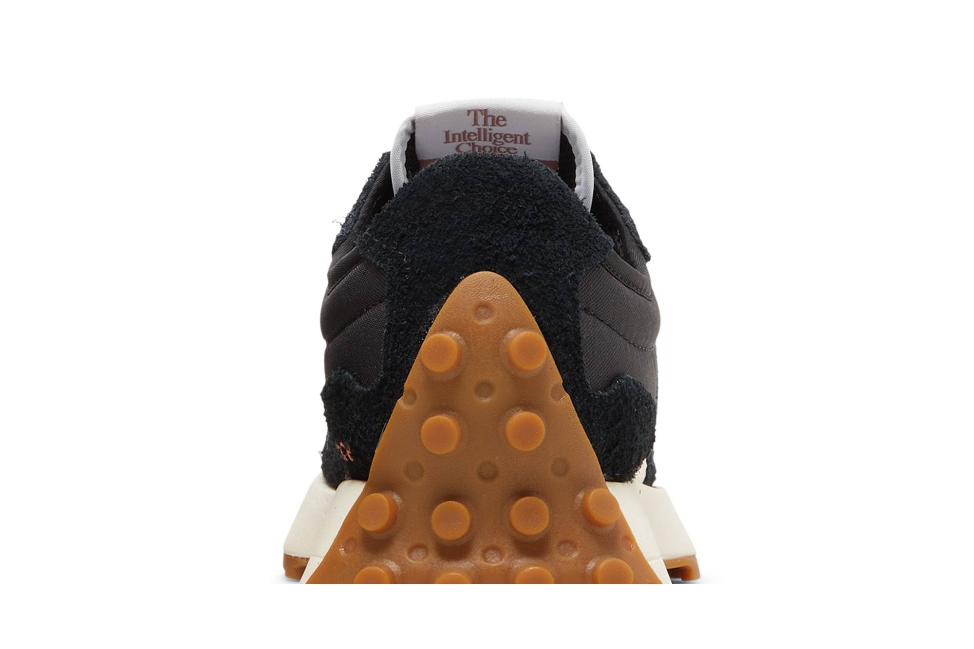 Wmns 327 'Black White Gum' - 7