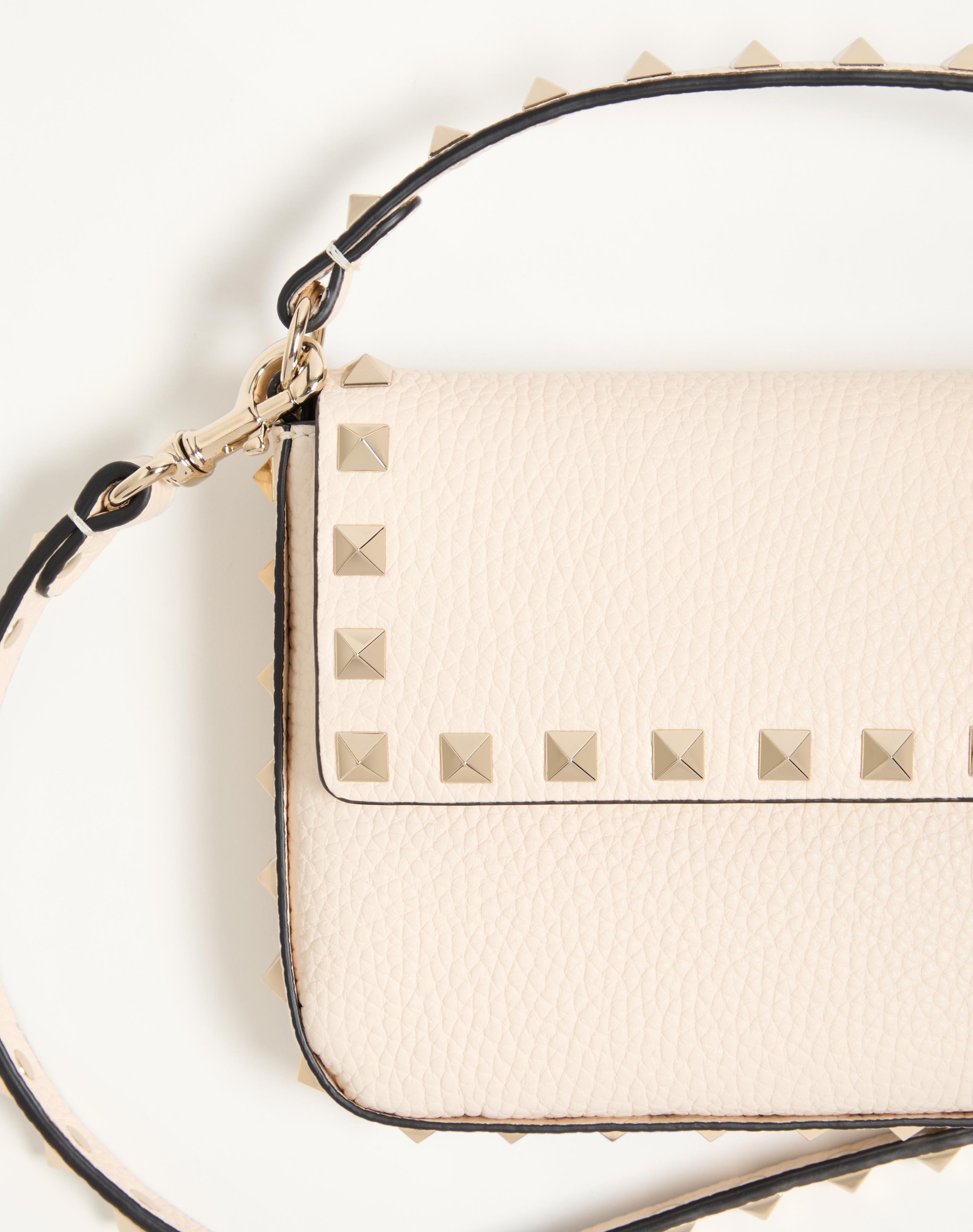 ROCKSTUD GRAINY CALFSKIN POUCH - 8