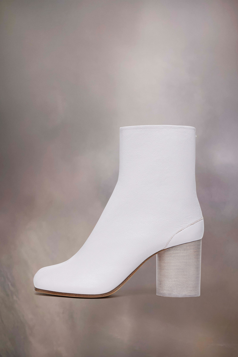 Maison Margiela Tabi ankle boots outlook