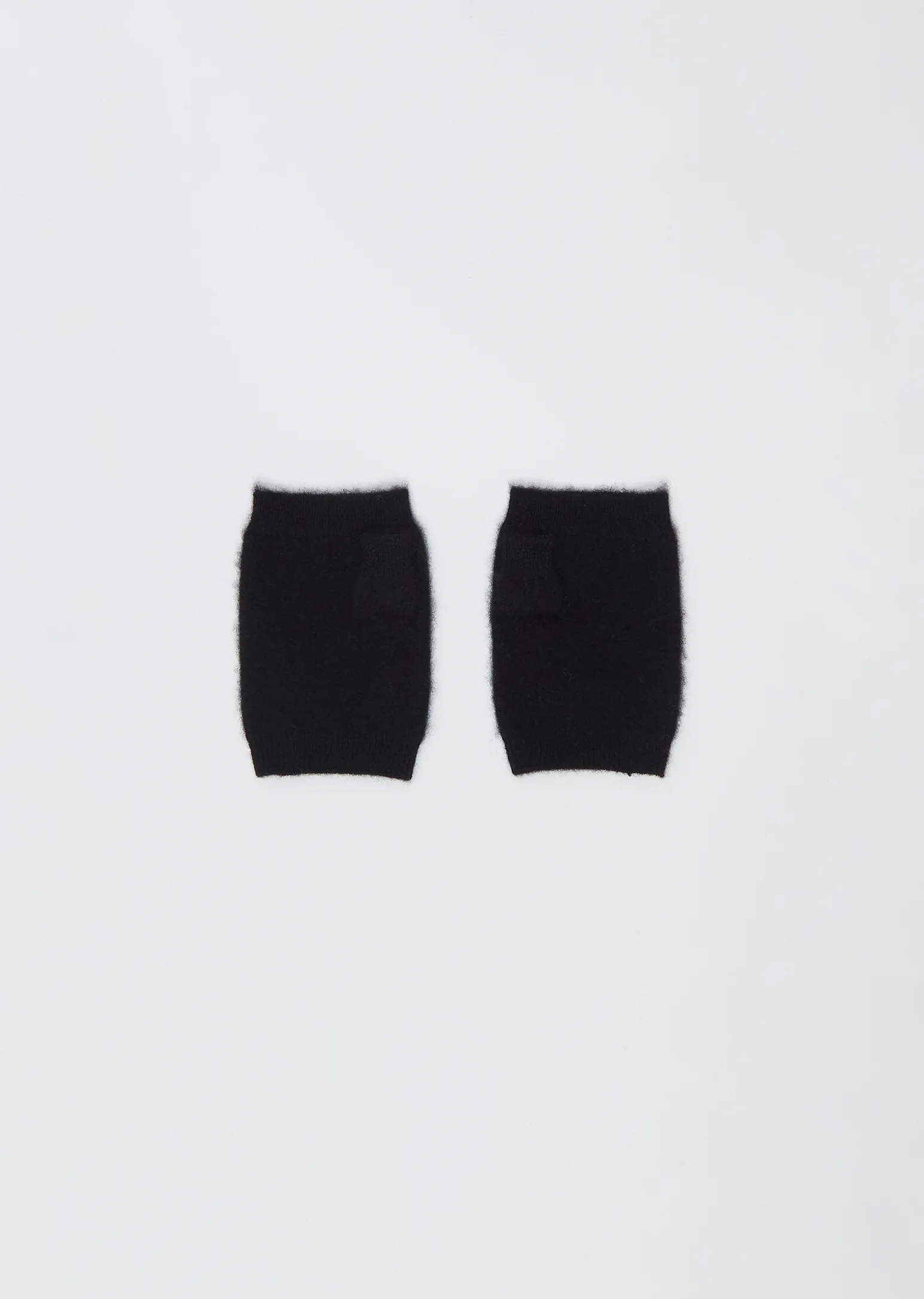 Big Cashmere Rockers — Black - 1