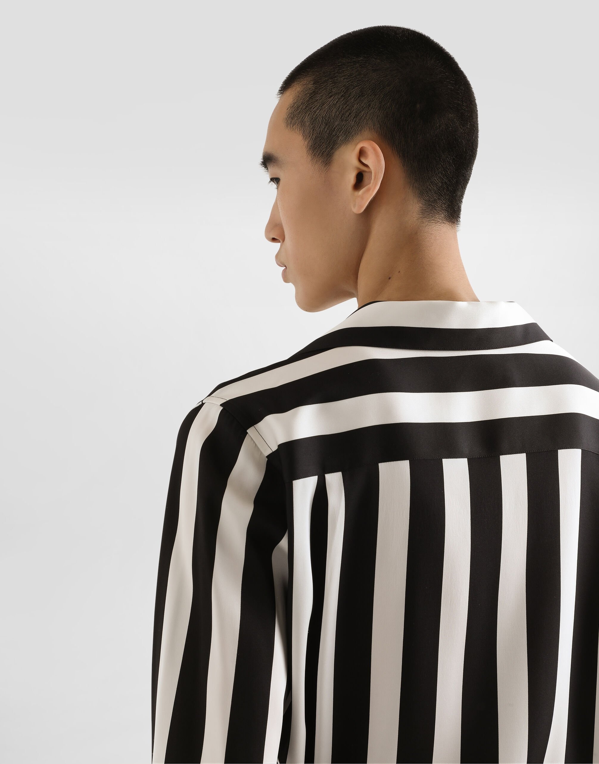 Long-sleeved V-neck shirt in silk charmeuse - 5