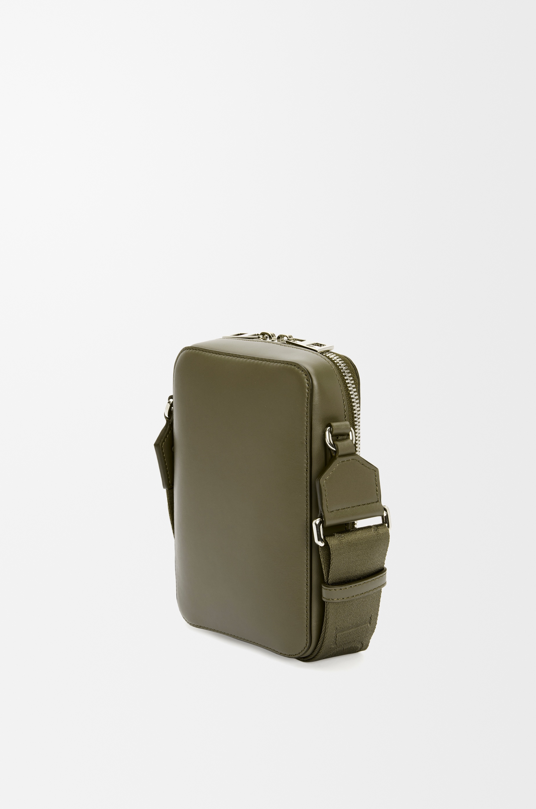 Vertical Crossbody Pocket in satin calfskin - 3