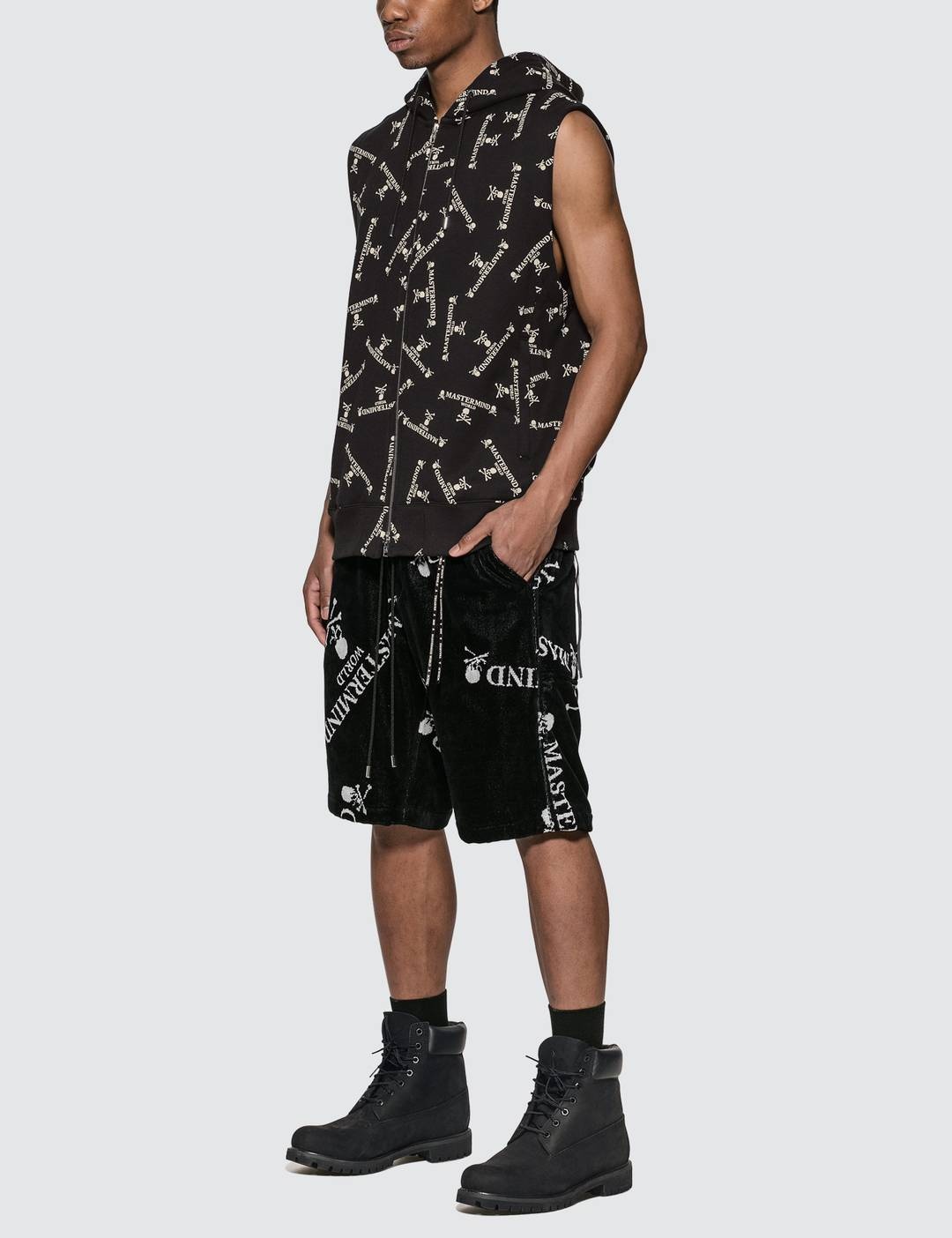 Allover Logo Print Sleeveless Sweatshirt - 4