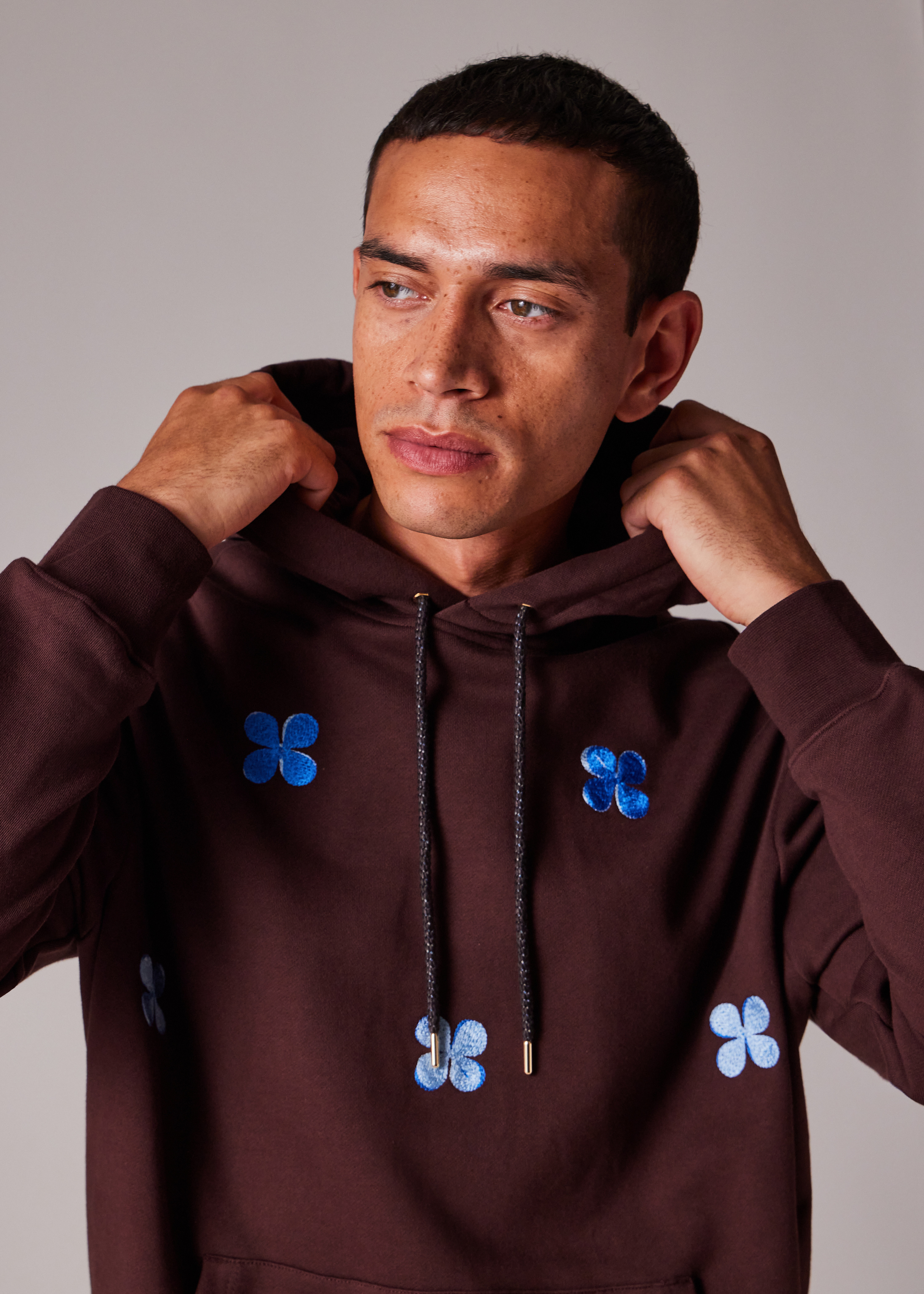 Burgundy Embroidery Floral Cotton Hoodie - 3