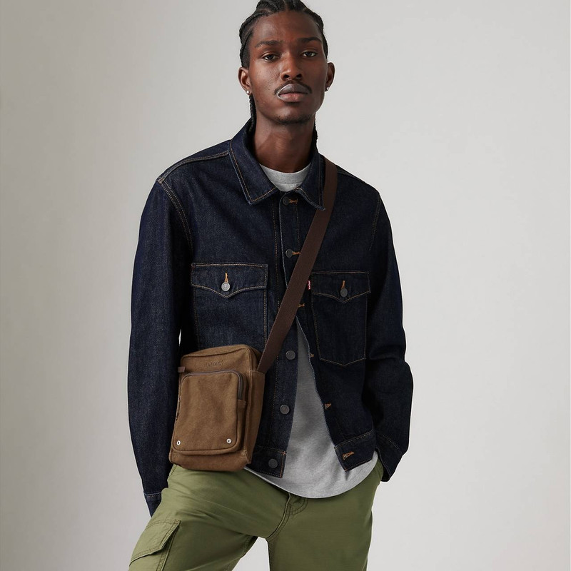 Levi's SMALL ZIP CROSSBODY BAG outlook