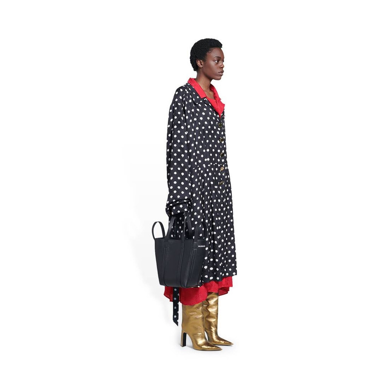 BALENCIAGA Women's Everyday Small North-south Shoulder Tote Bag in Black outlook