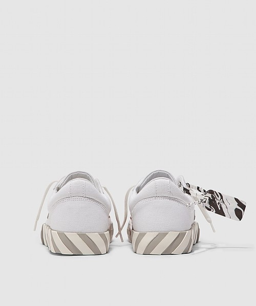 Vulcanized low-top sneakers - 7