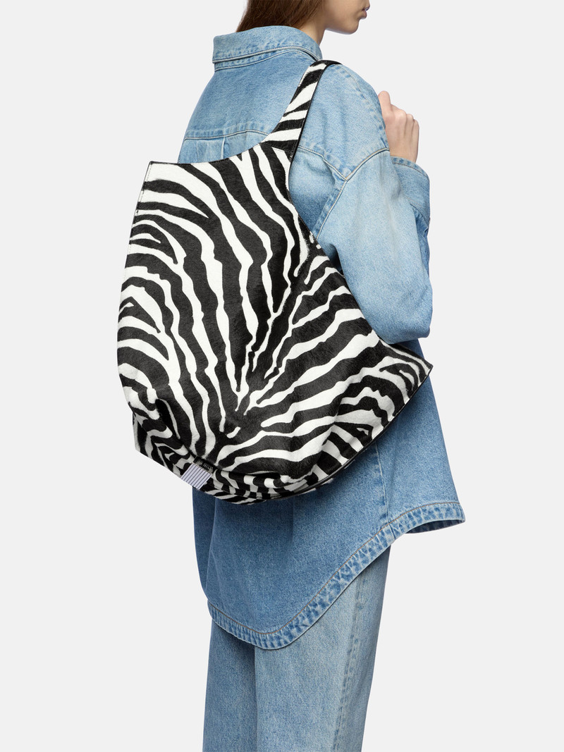''LA SCOOP LARGE'' BLACK AND WHITE SHOULDER BAG 2