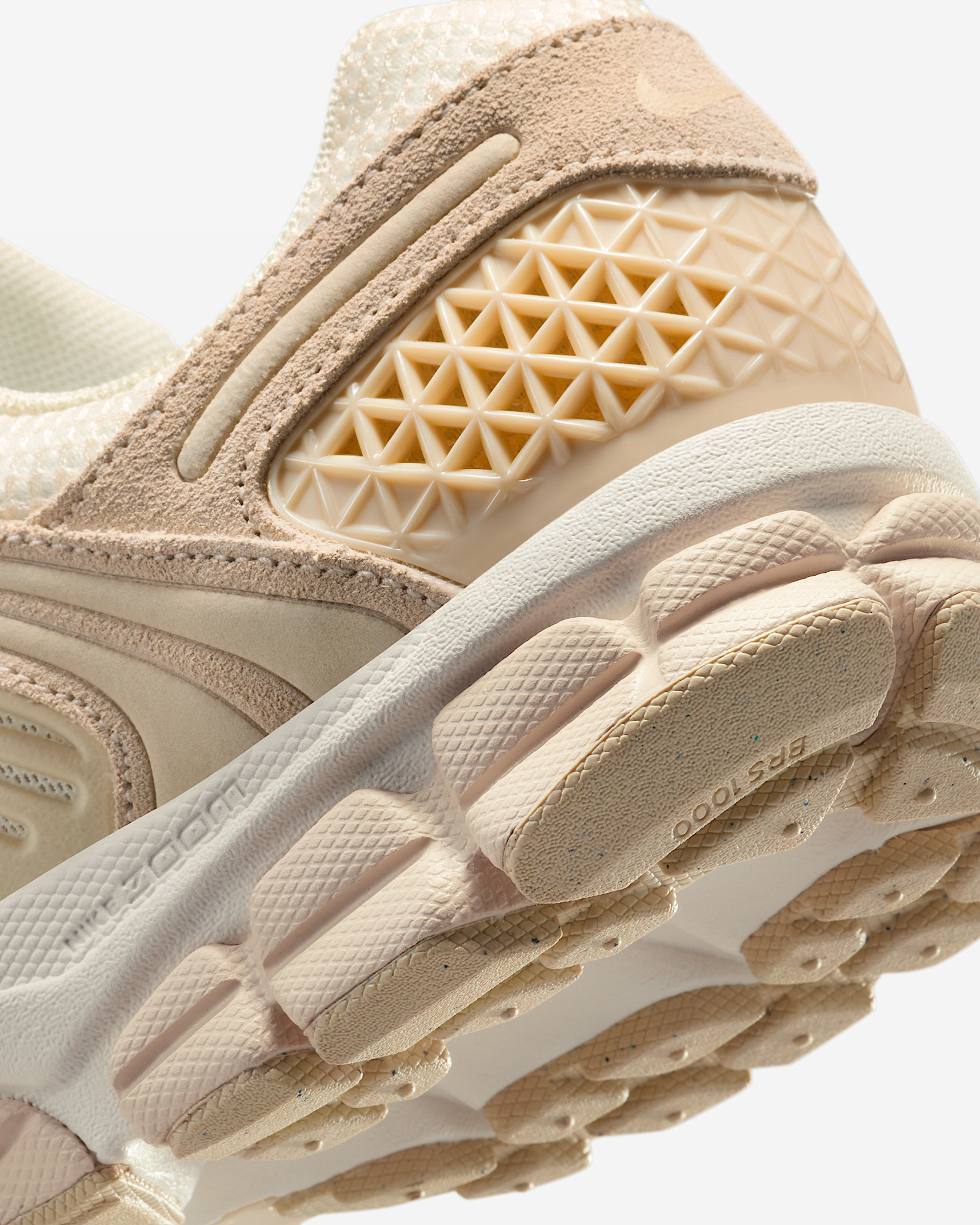 Nike Zoom Vomero 5 Women's Shoe - 8