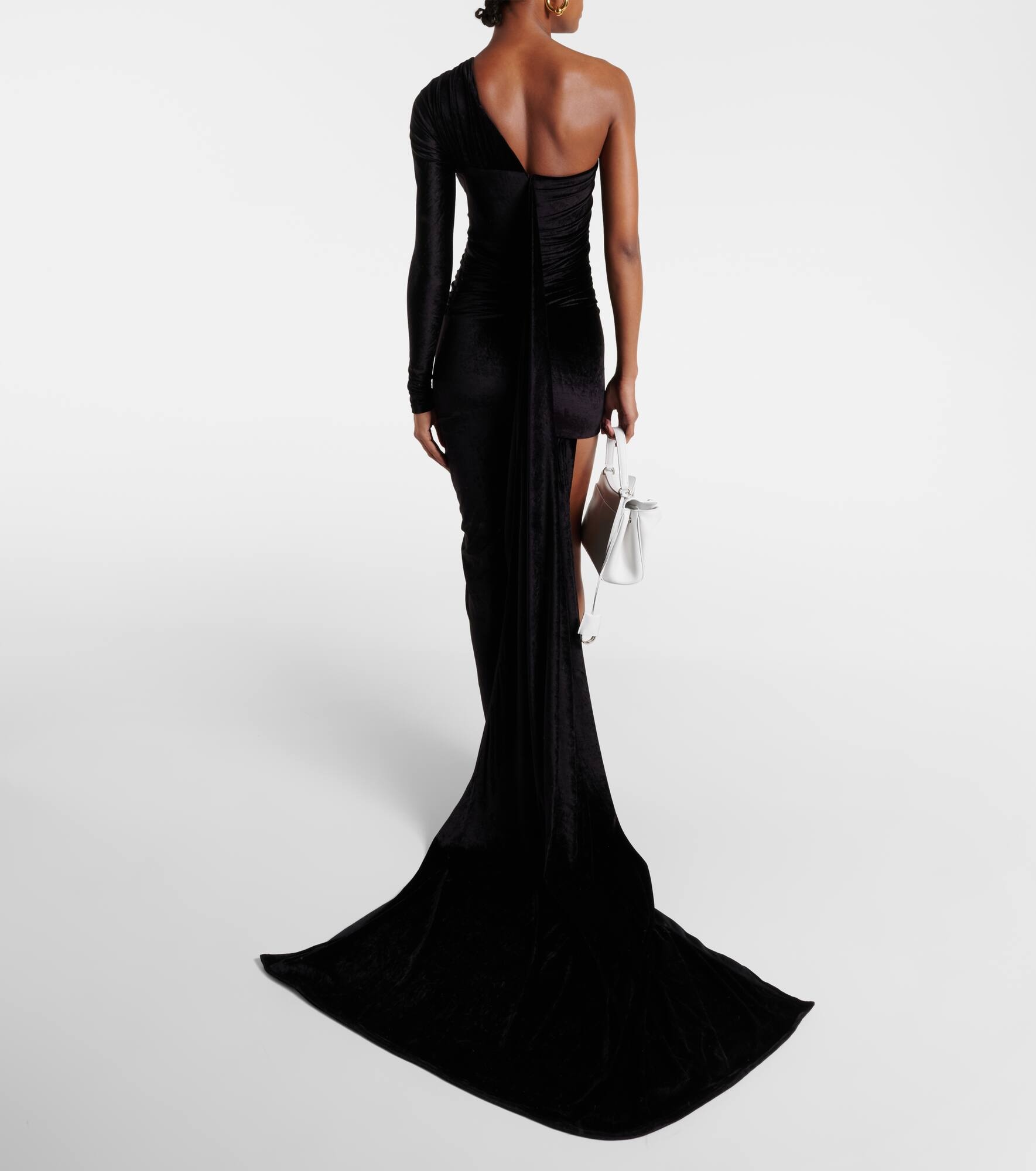 Asymmetric one-shoulder velvet gown - 3