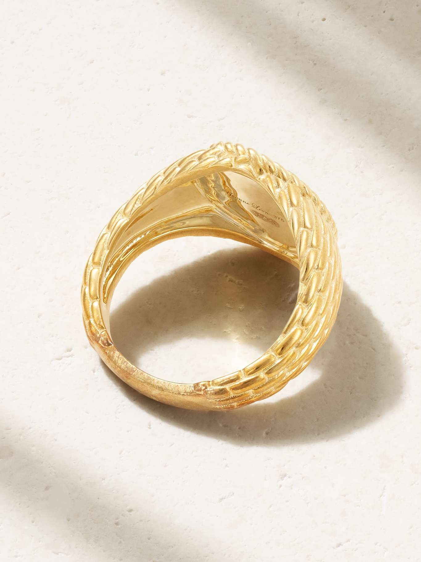 Chevaliere Ovale Cannage 9-karat gold diamond ring - 3