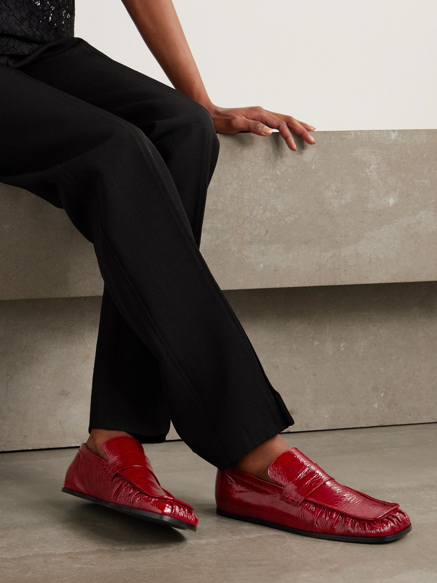 Crinkled glossed-leather loafers Red - 2