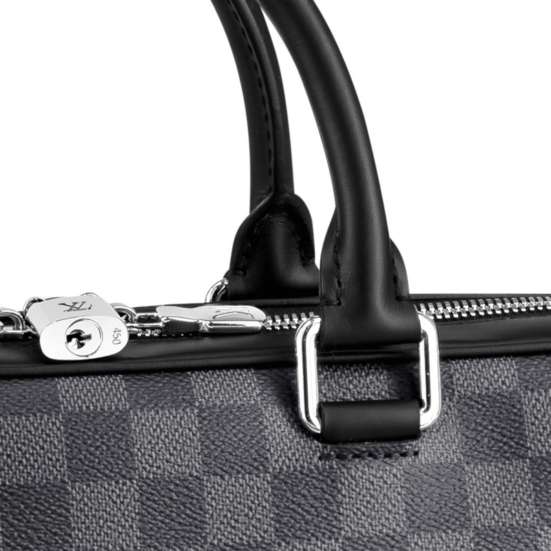 Louis Vuitton Porte Documents Business MM outlook