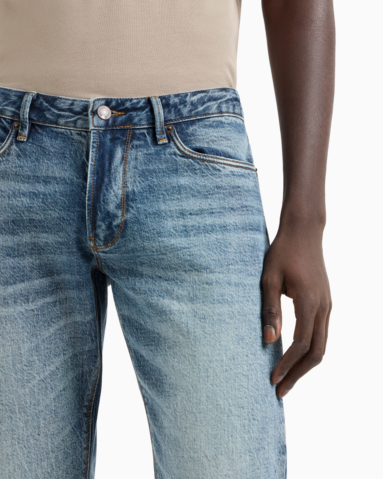 J06 SLIM-FIT, WASHED DENIM JEANS - 5