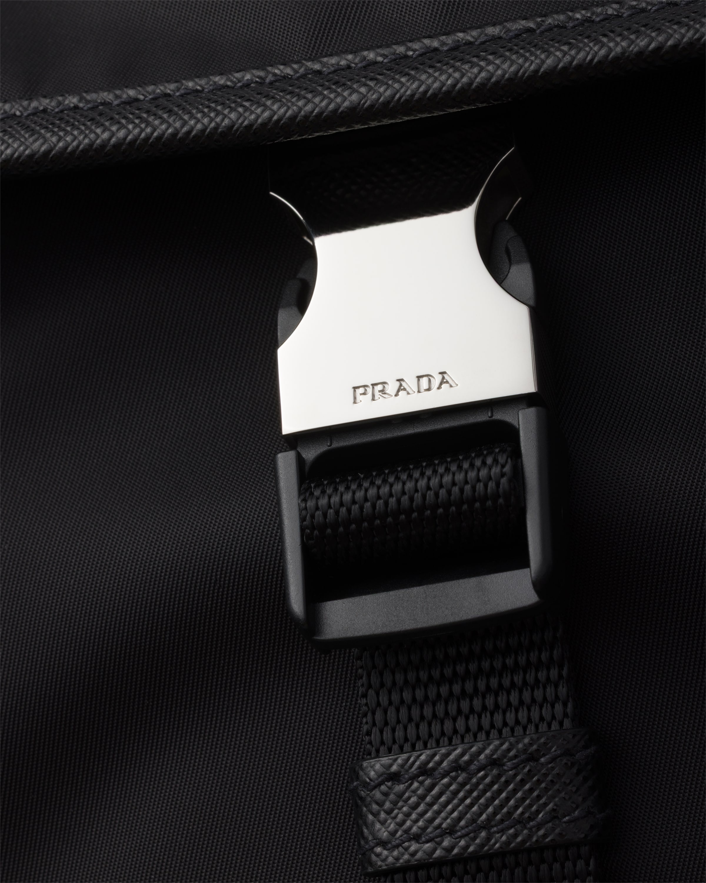 Re-Nylon and Saffiano leather shoulder bag - 6