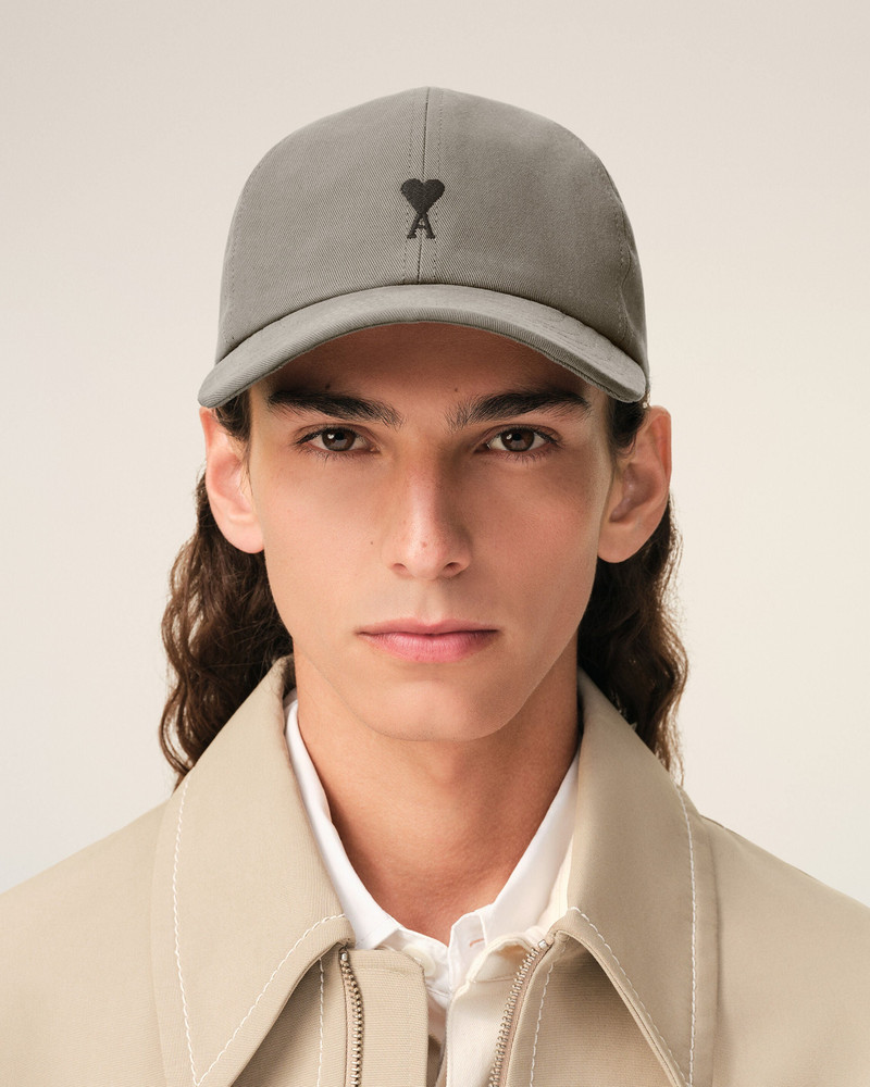 AMI Paris GREY COTTON AMI DE COEUR EMBROIDERY CAP outlook
