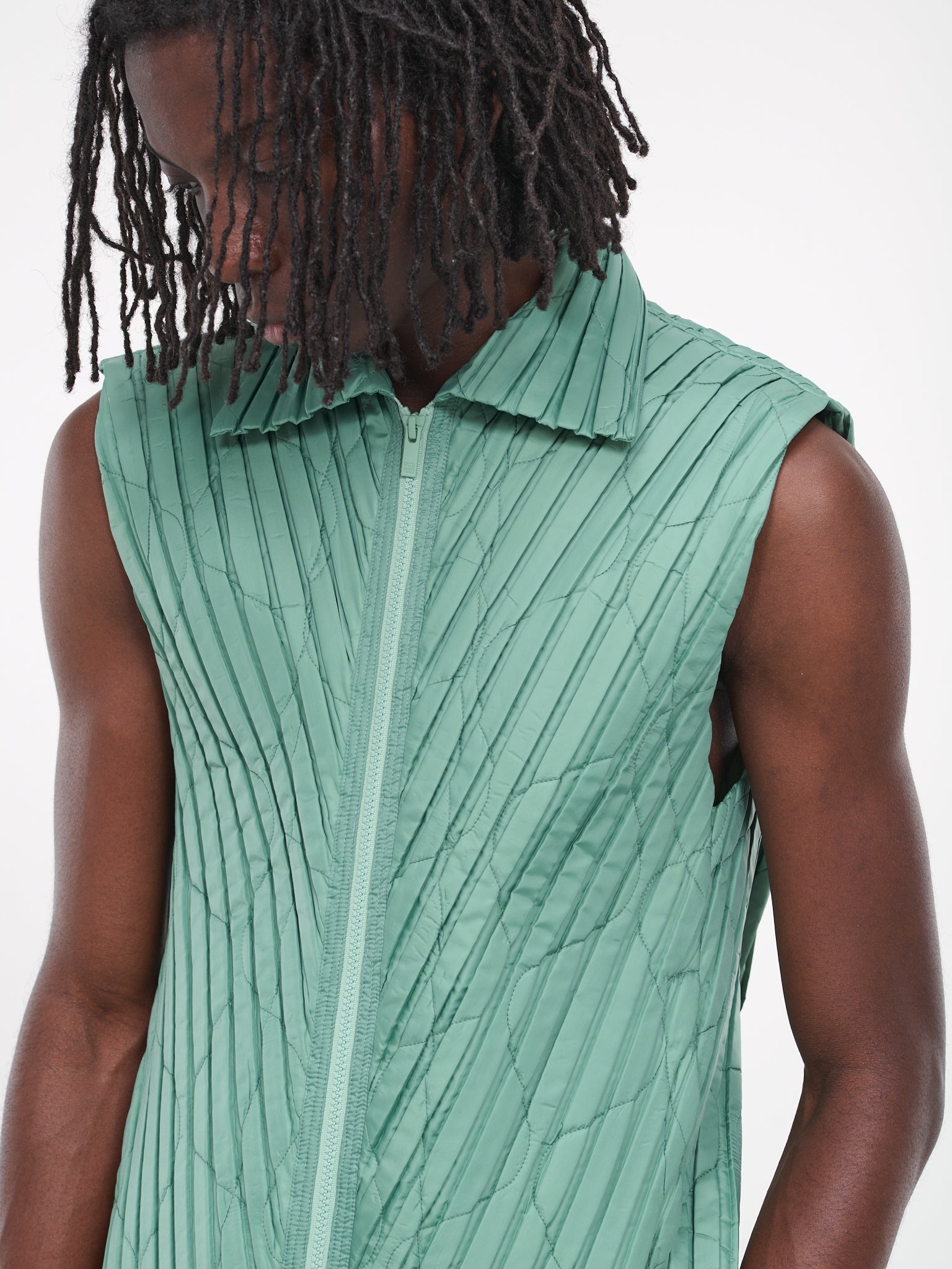 Padded Pleats Vest - 4