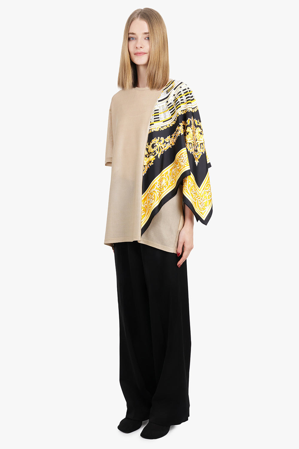 GLITTER S/S TOP X HALF VERSACE CLOCK PRINT SCARF | BEIGE/BLACK/YELLOW - 4