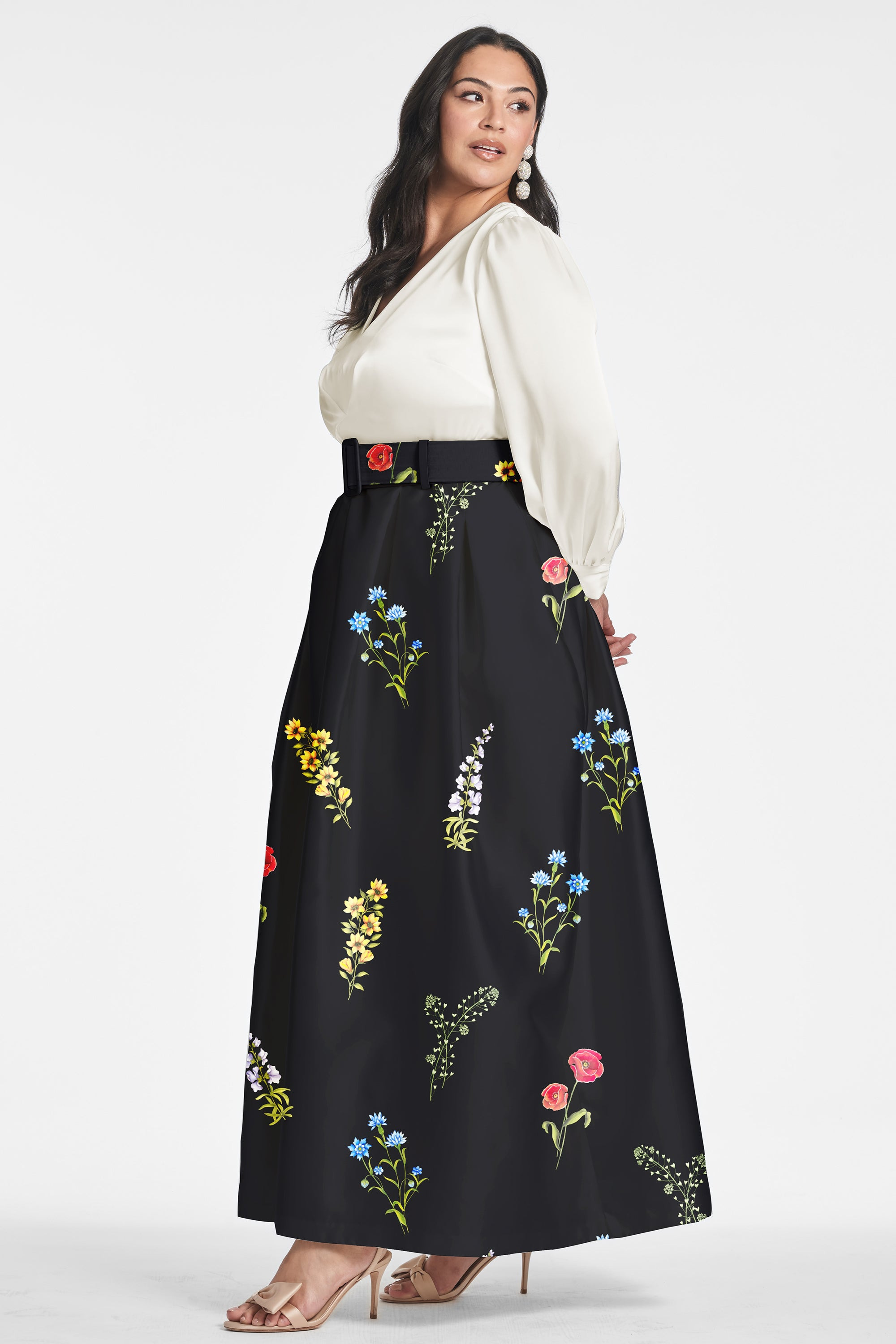 Zoe Gown - Off White/Noir Bouquet - 6