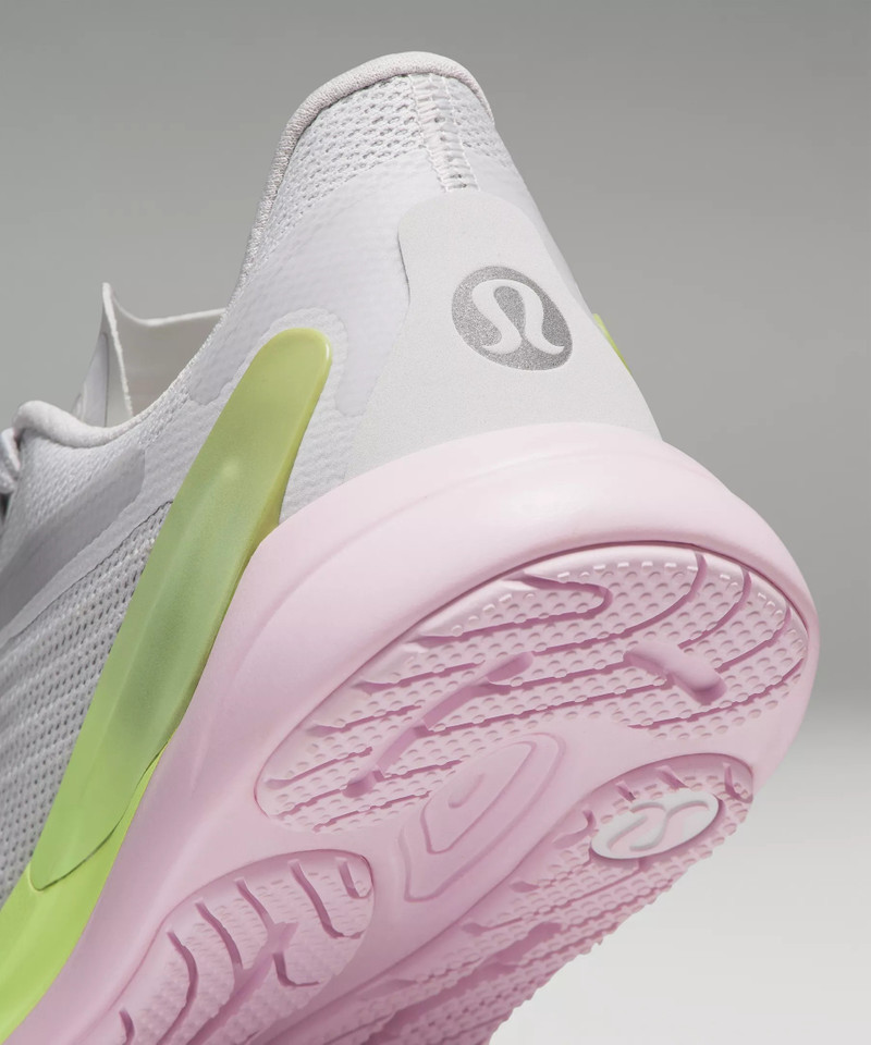 blissfeel 2 Women's Running Shoe 9