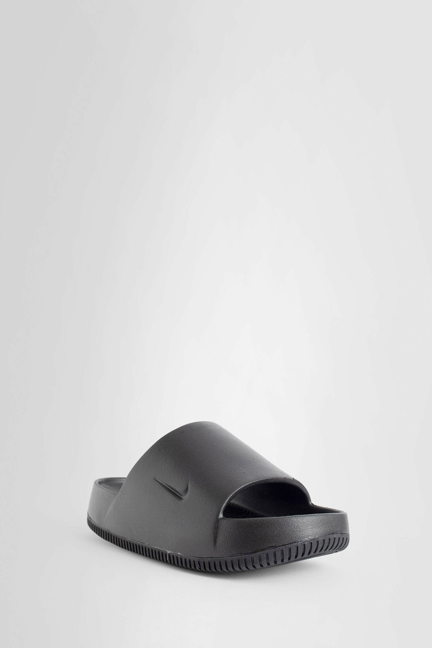 NIKE WOMAN BLACK SLIDES - 2