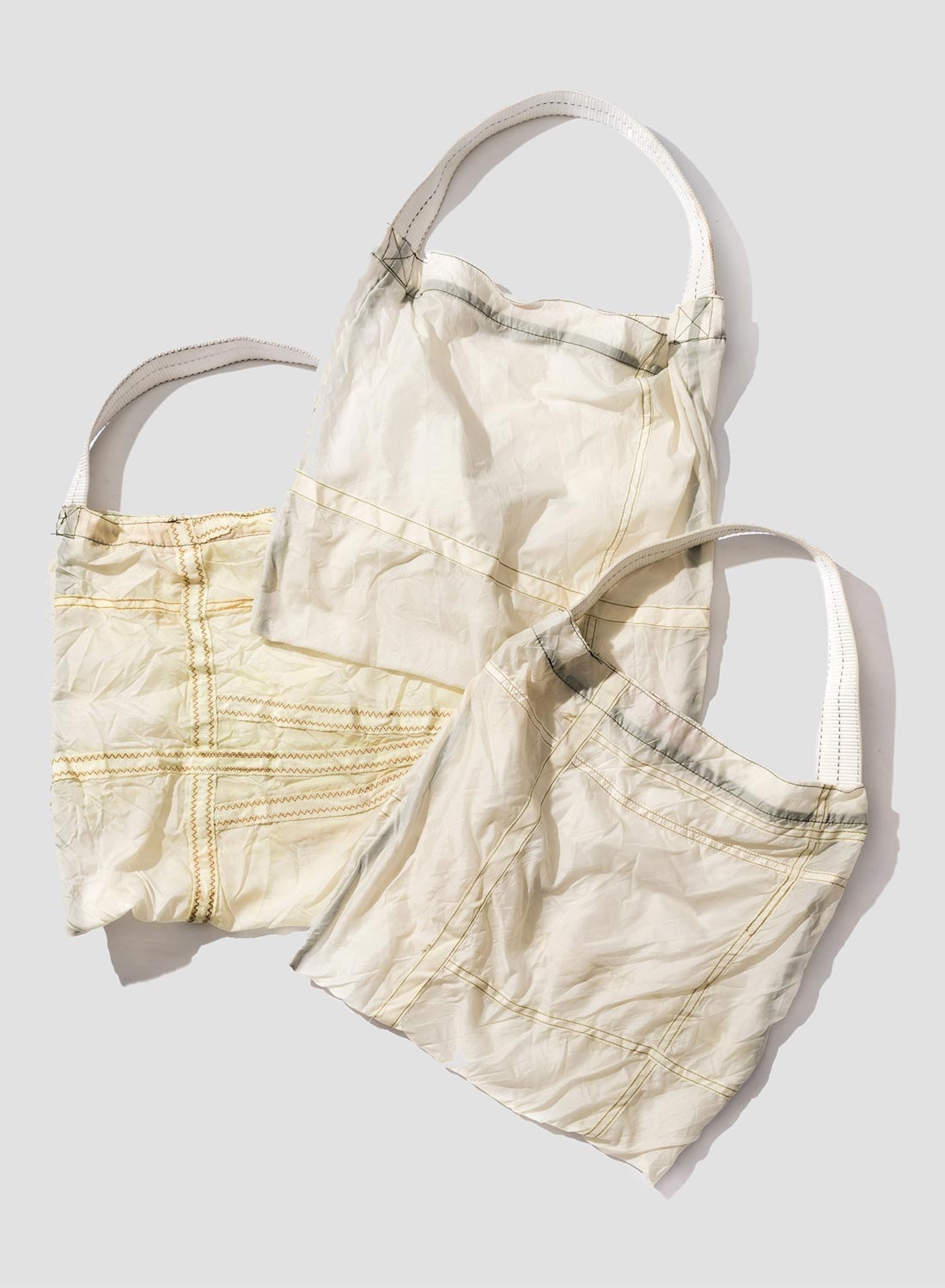 Puebco Recycled Vintage Parachute Light Bag White - 1