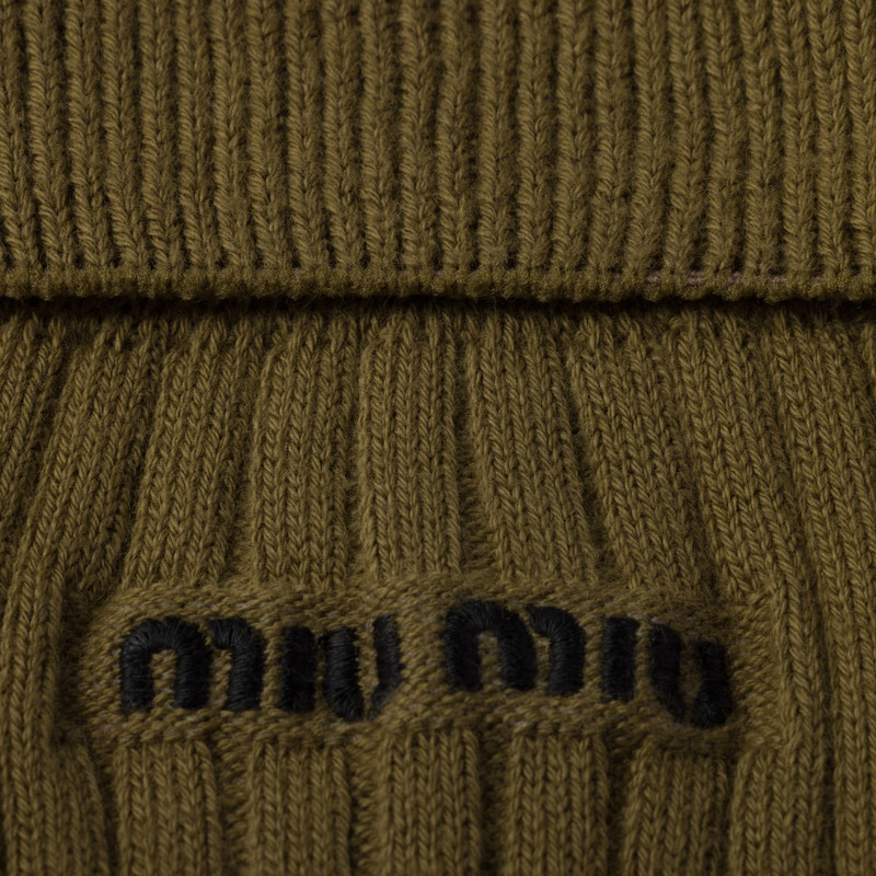 Ribbed knit socks 3