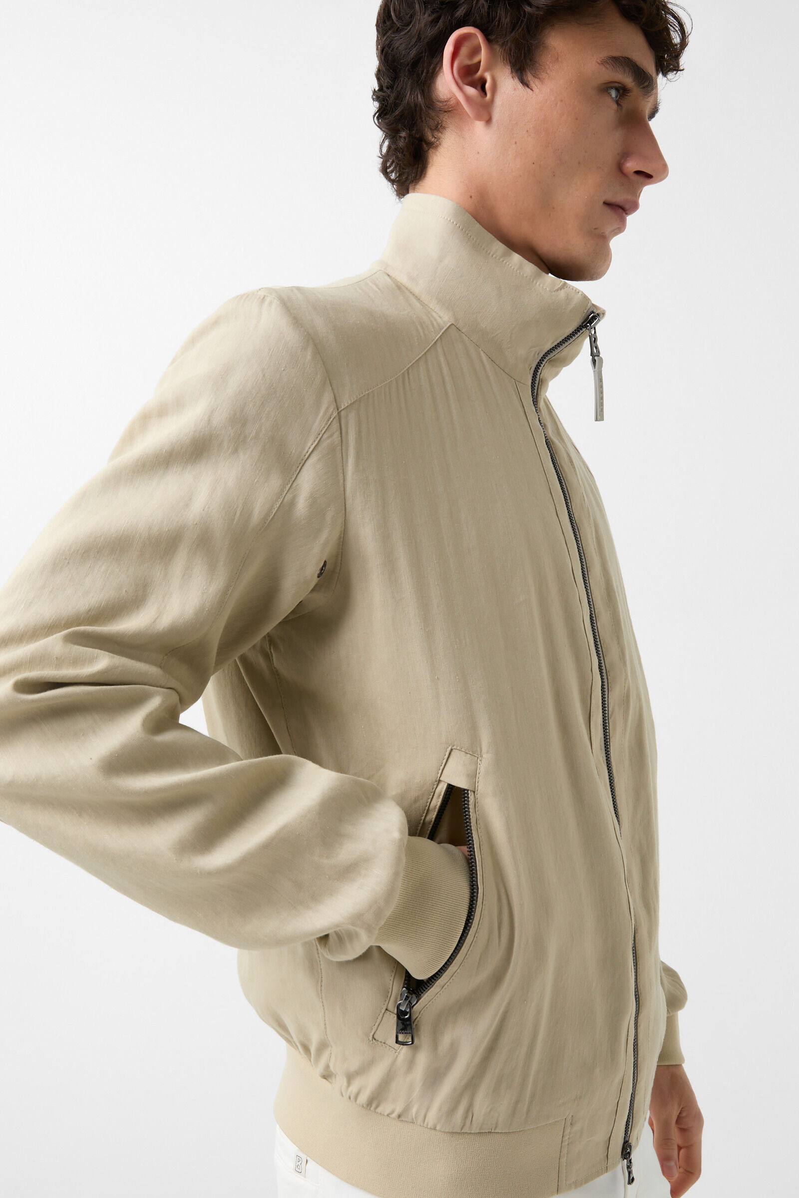 Jonas blouson jacket in Beige - 4