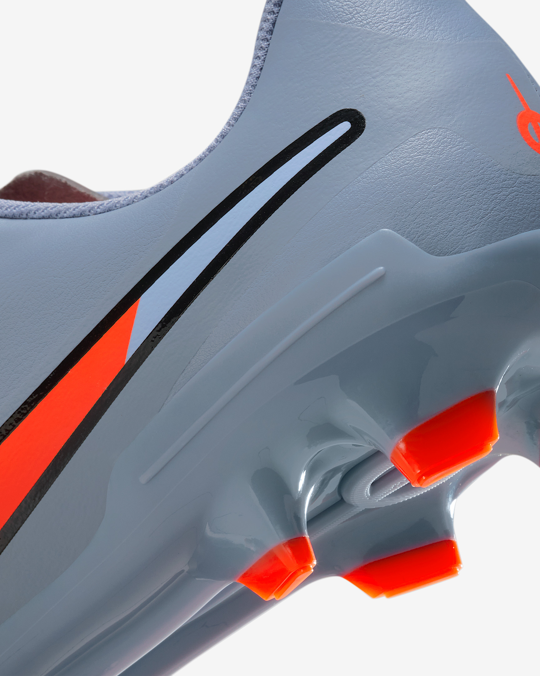 Nike Tiempo Legend 10 Club Multi-Ground Low-Top Soccer Cleats - 9
