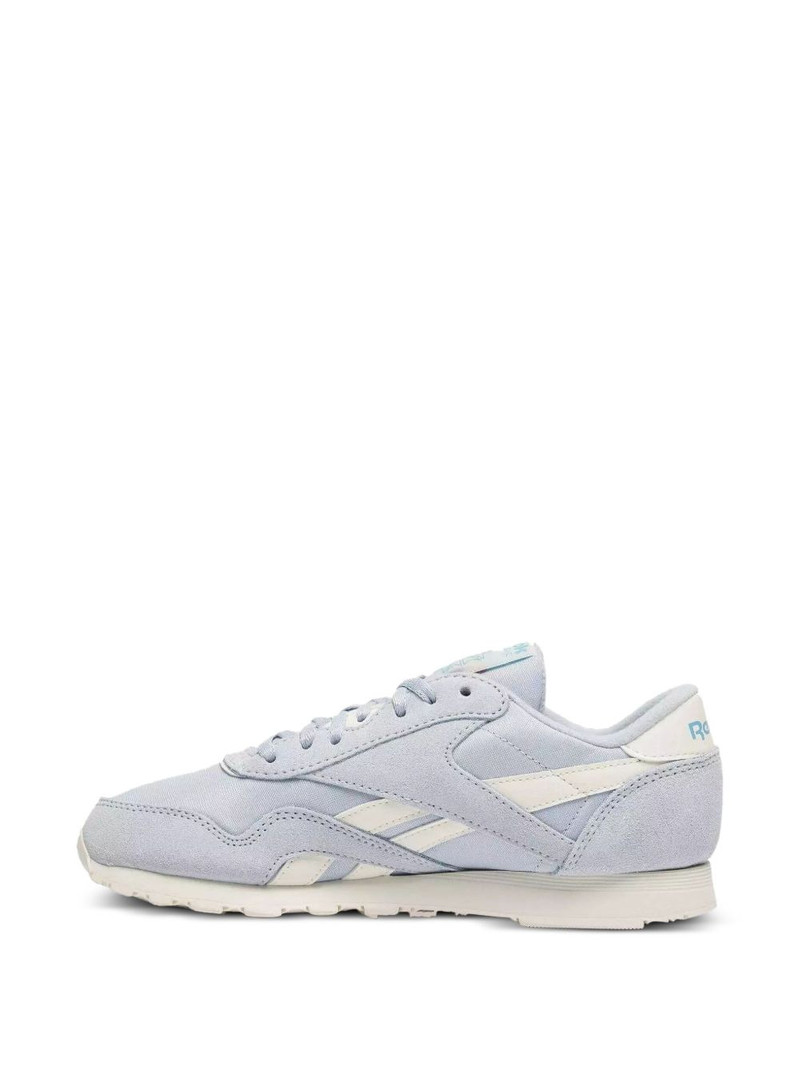 Classic sneakers 3