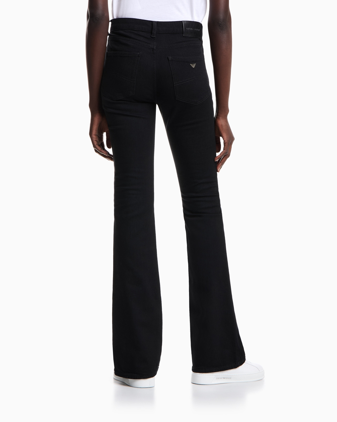 J47 Medium high-waisted, flared leg, rinsed comfort-denim jeans - 3