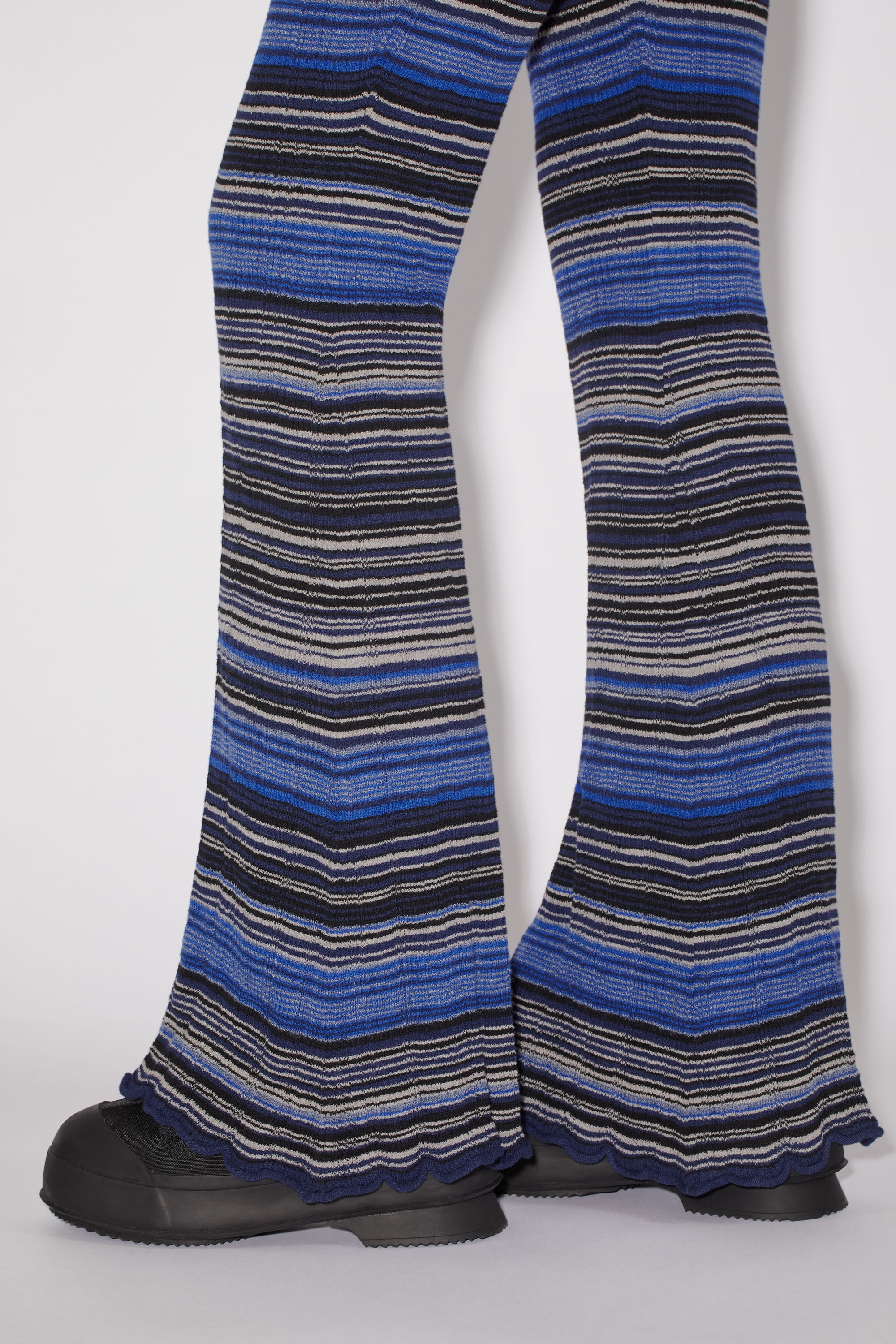 Ribbed flared trousers - Dark blue/multi - 5