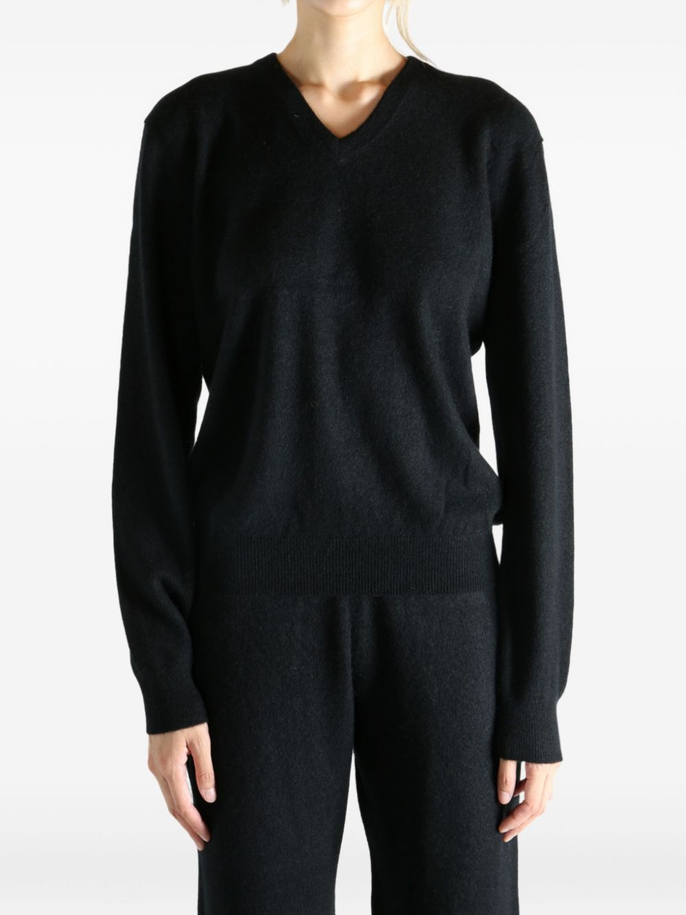 V-neck cashmere sweater - 2