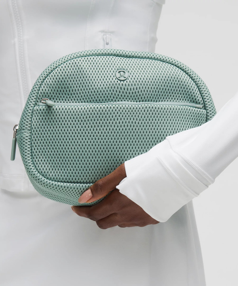 lululemon City Essentials Pouch 4L *Knit Mesh outlook