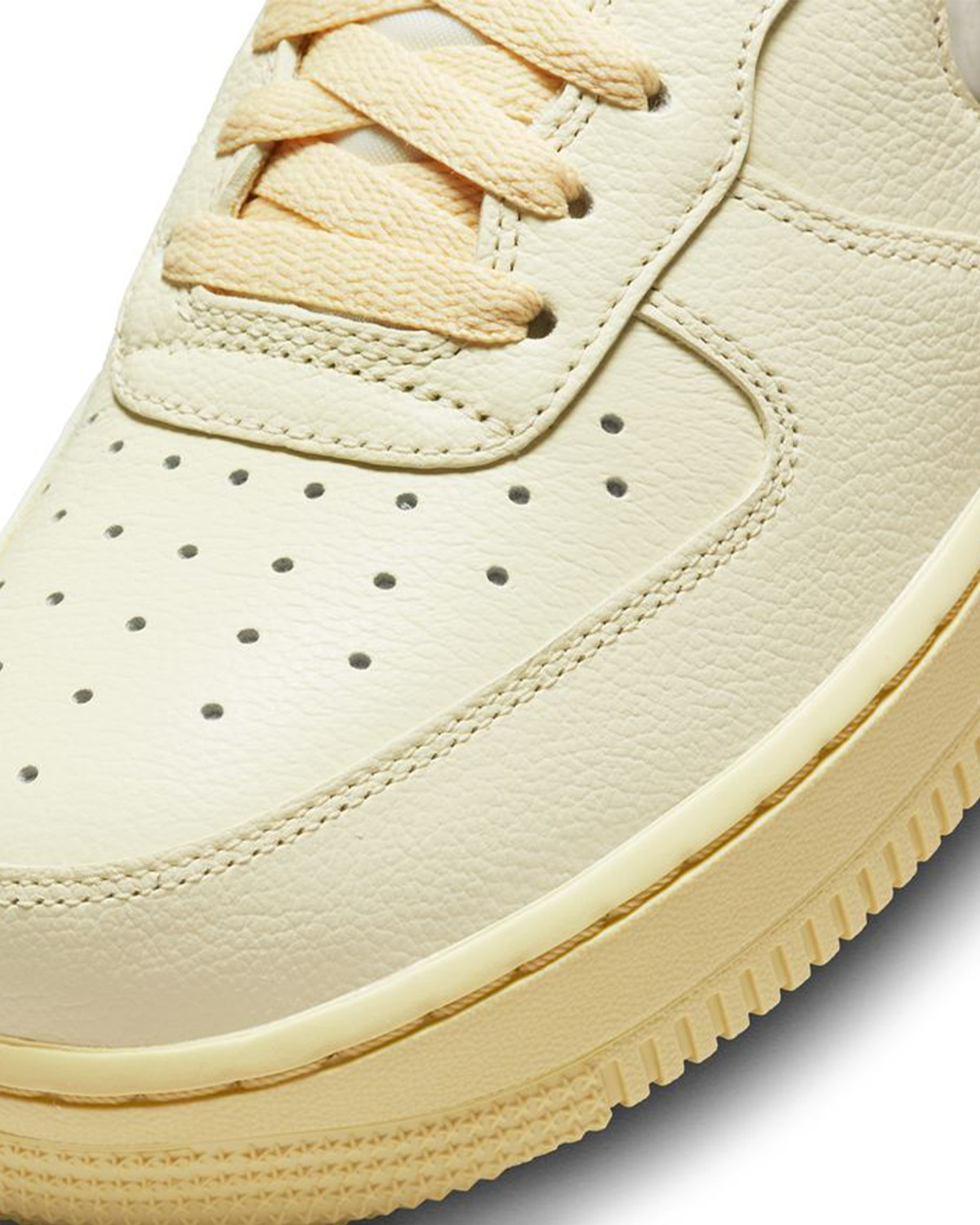 Wmns Air Force 1 '07 LX Coconut Milk/Light Bone/Lemon Wash - 4