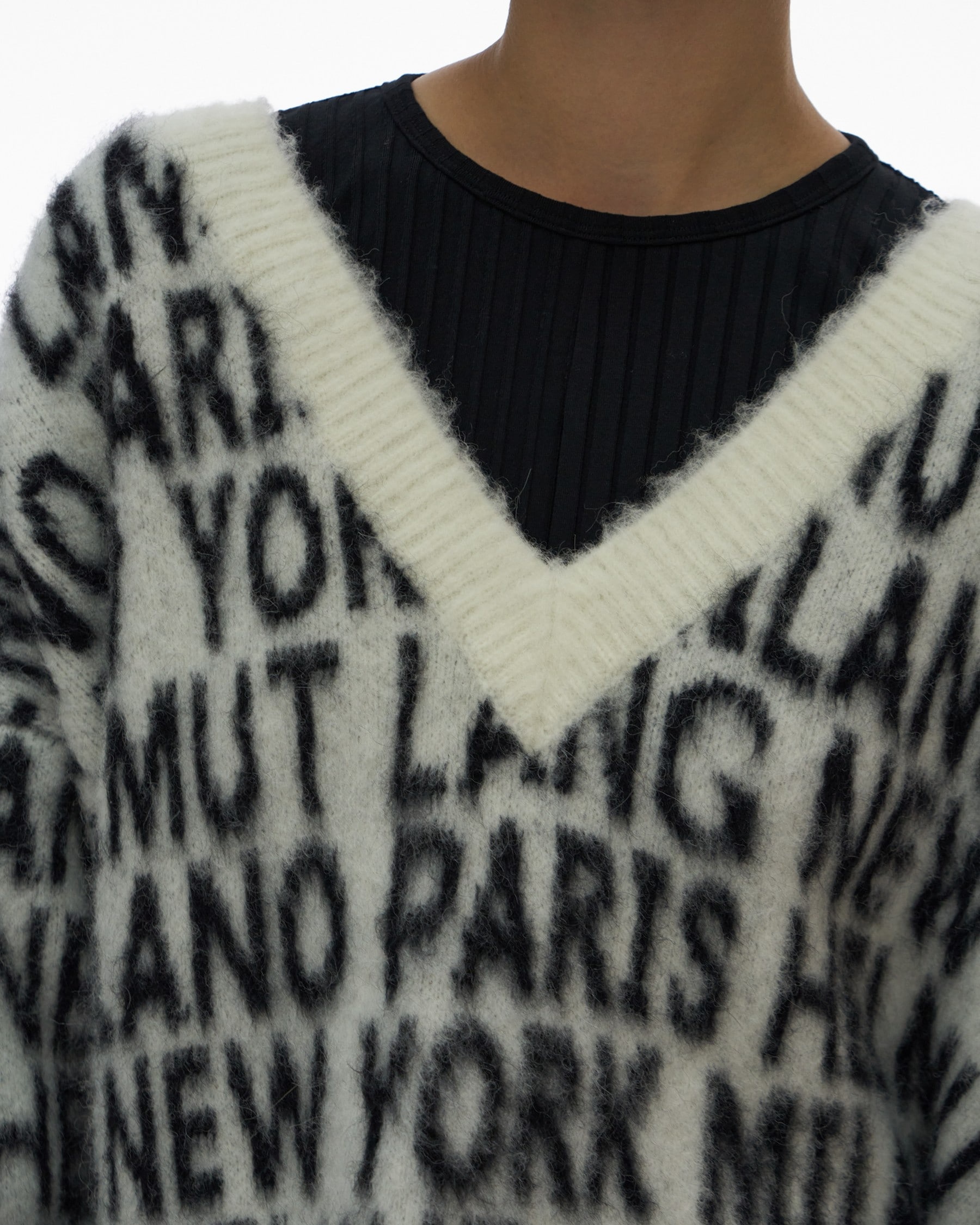 LOGO V-NECK SWEATER - 6