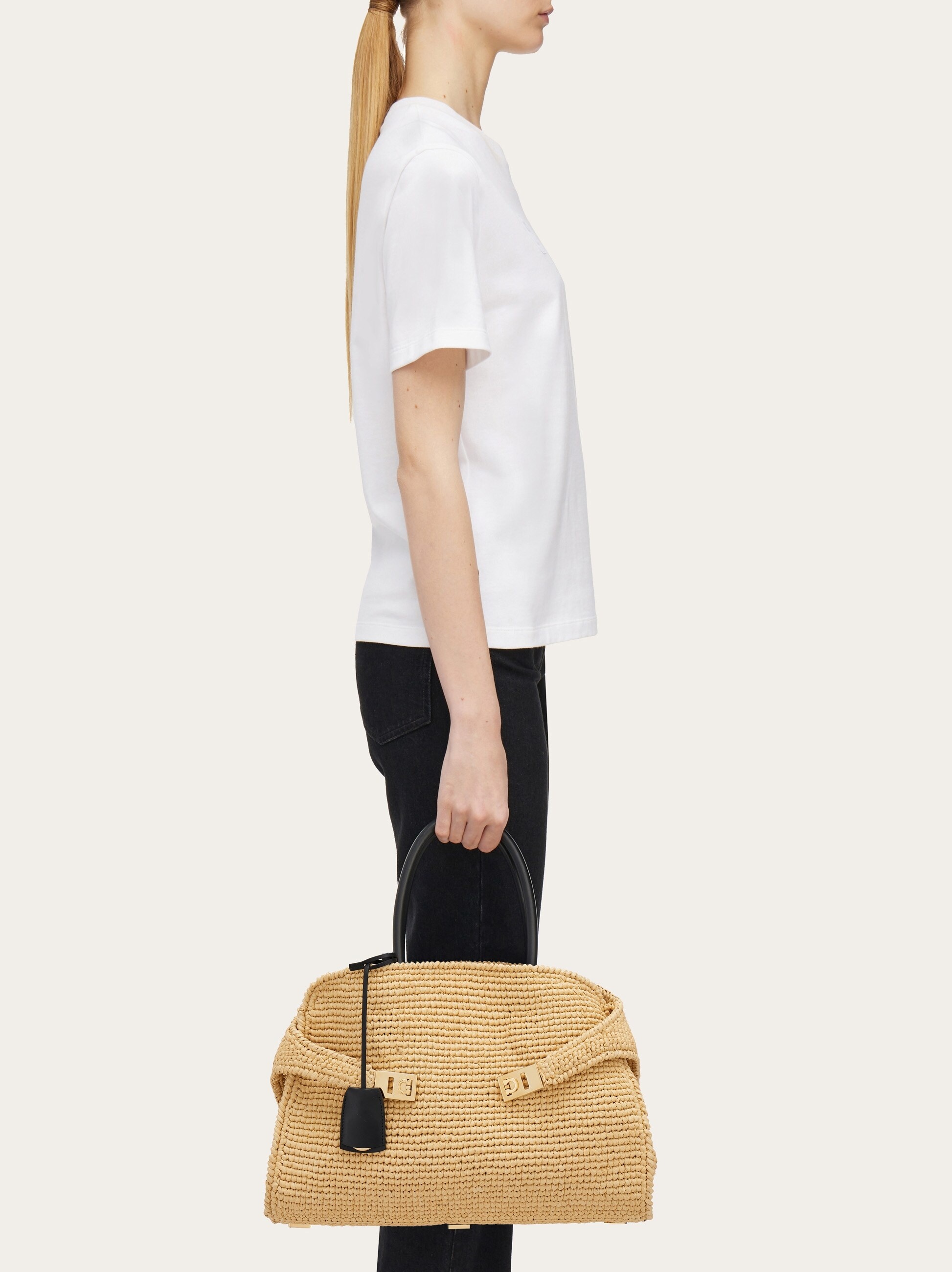 Hug handbag (M) - 2