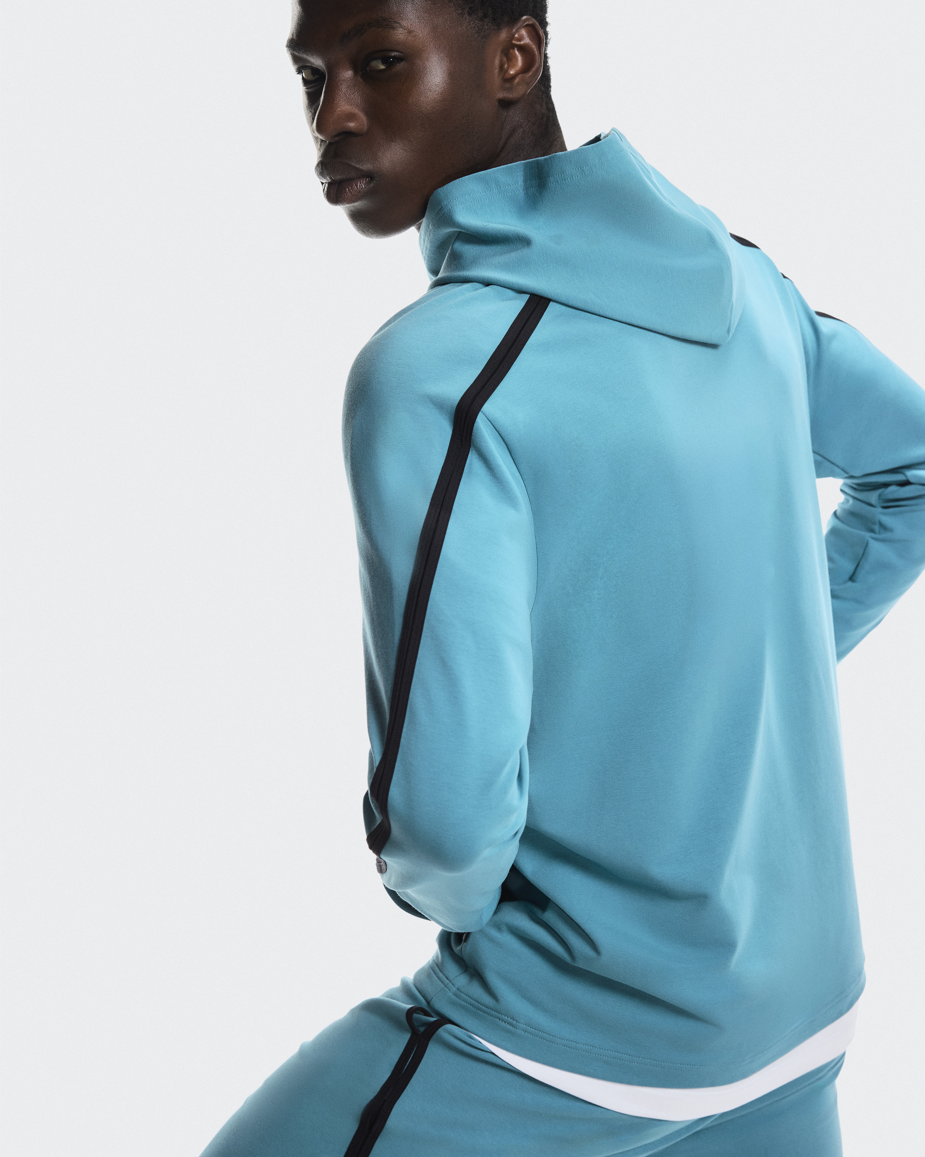 Studio Hoodie - 6