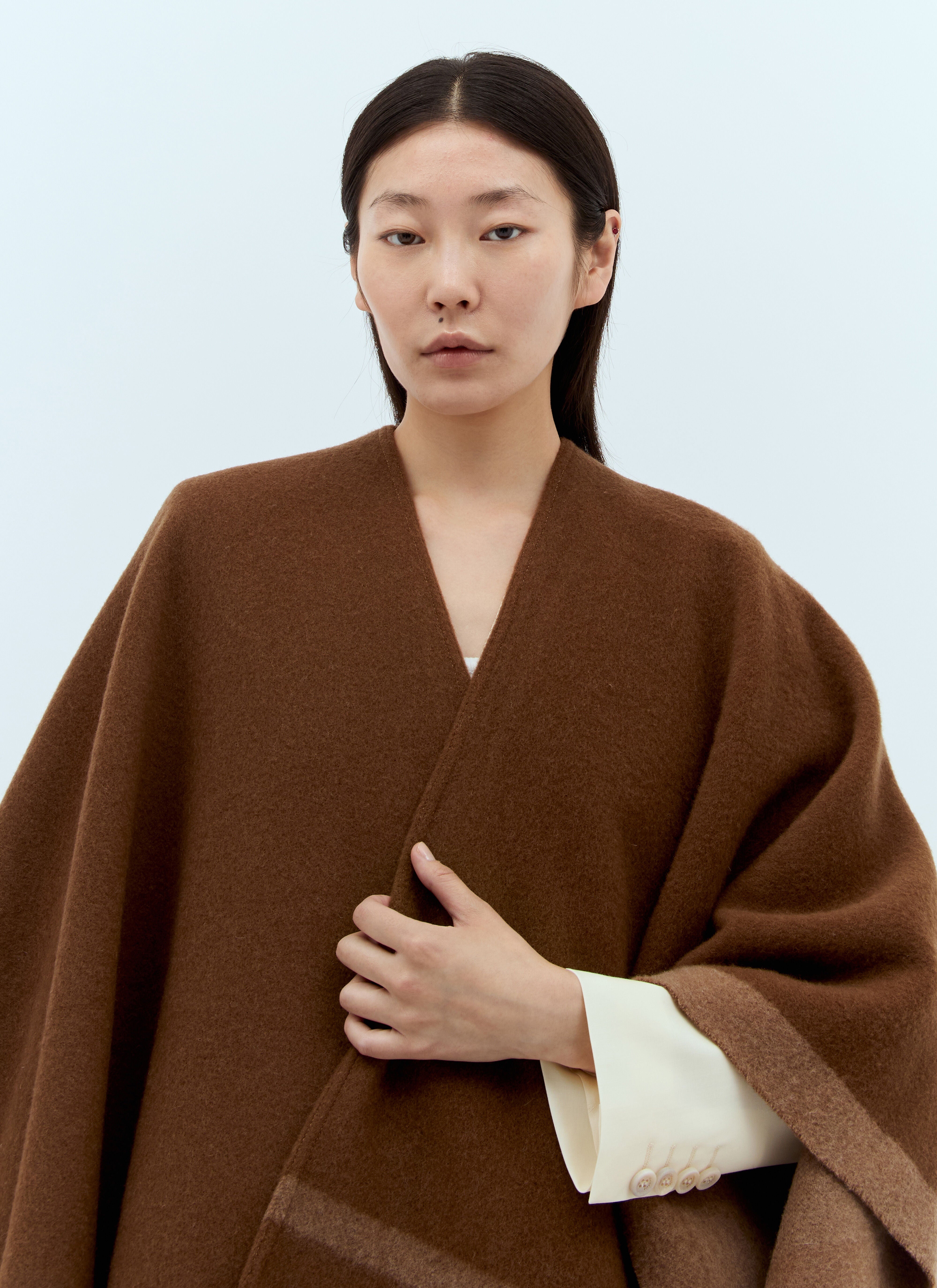 Max Mara Women Wool Cloak With Fringes - 3