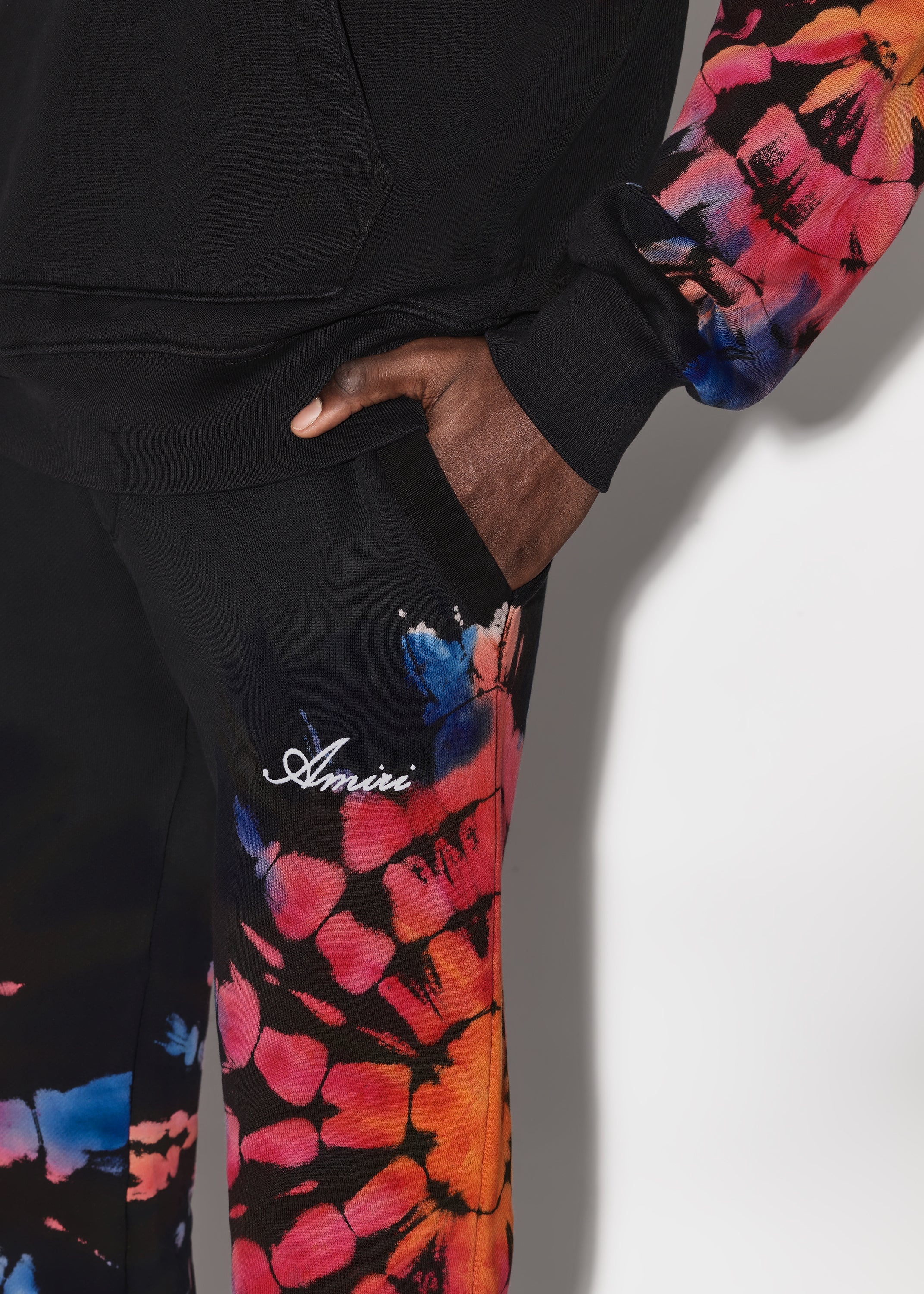 SPOT TIE-DYE SWEATPANTS - 6