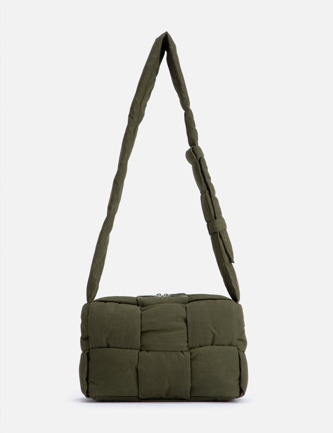 【BOTTEGA VENETA】MEDIUM ARCO CAMERA BAG Bottega Veneta Medium Arco Camera Bag | Saks Fifth Avenue