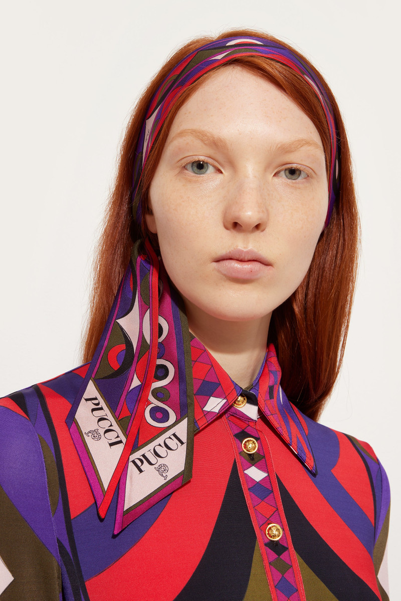 PUCCI IRIDE AND ROMBI PRINT SILK TWILL SCARF outlook
