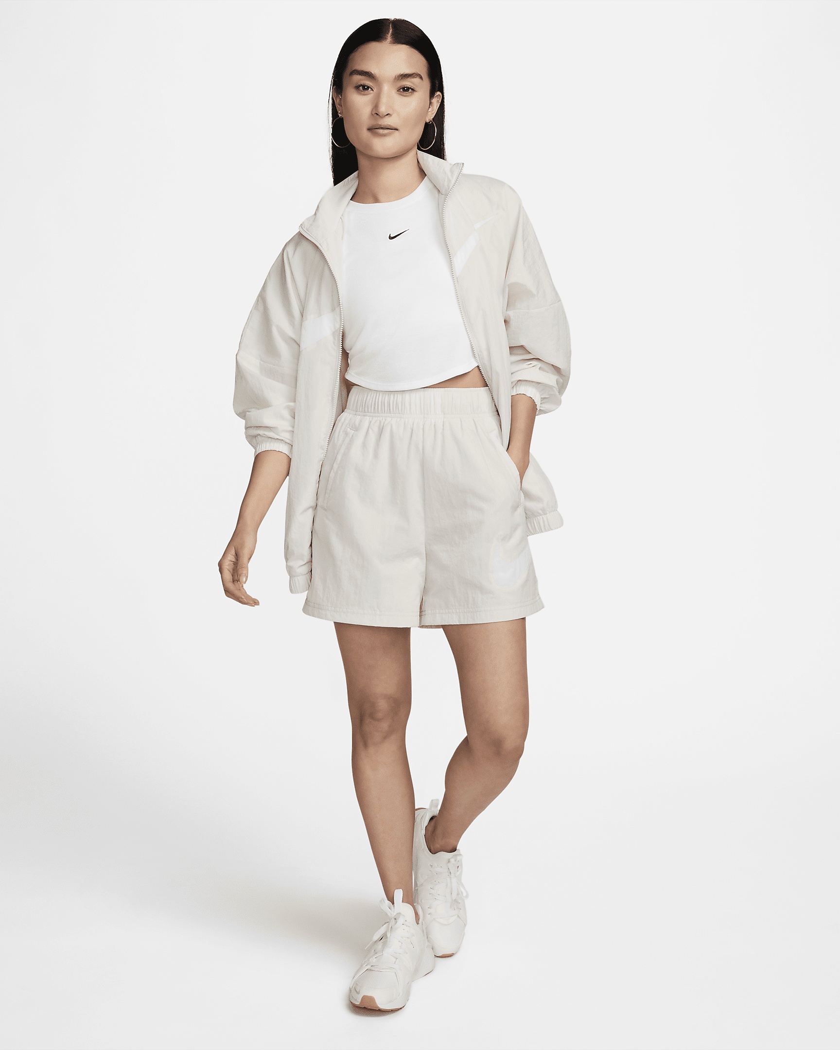 Women's Nike Sportswear Essential High-Rise Woven Shorts - 7