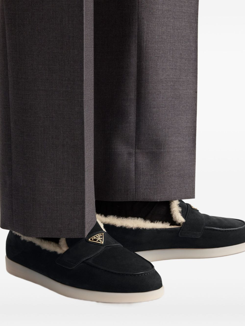 triangle-logo shearling loafers - 5
