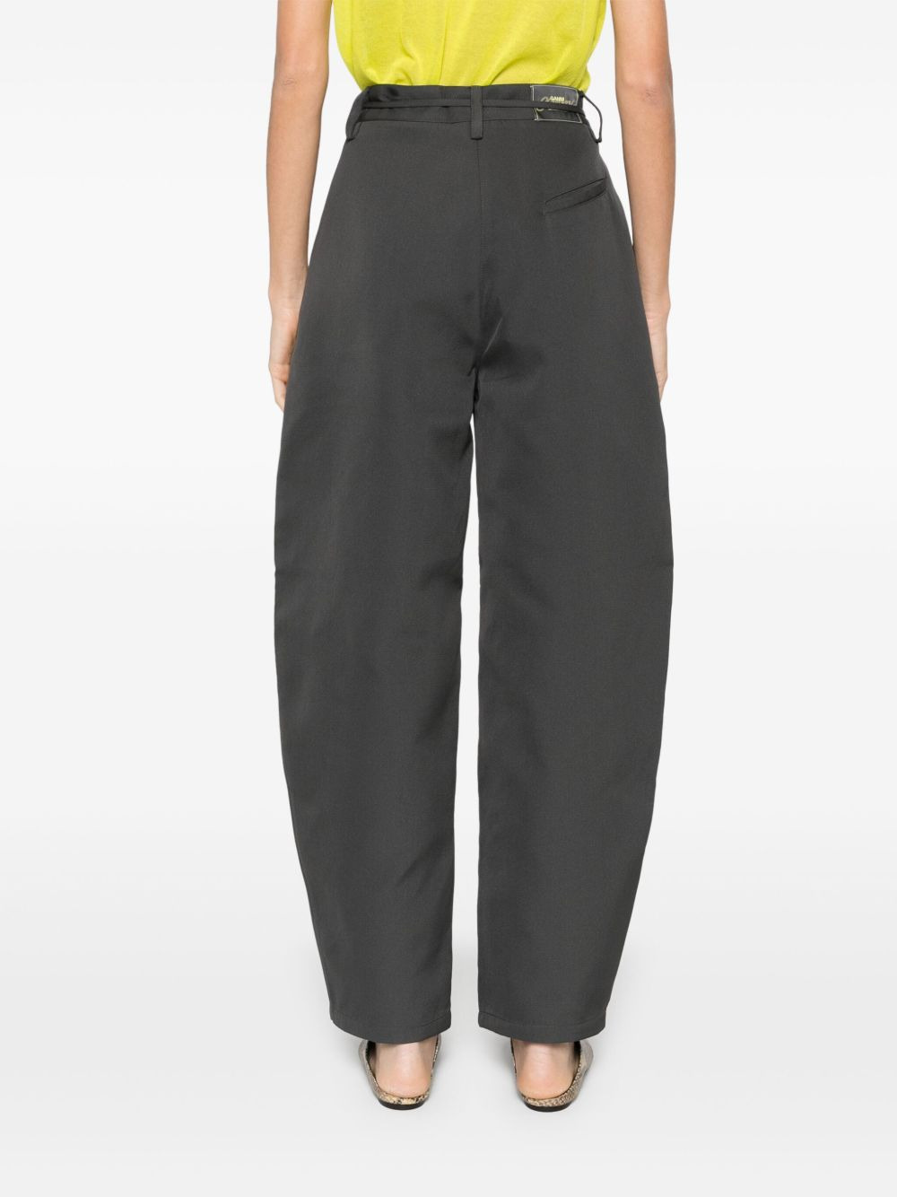 Curved trousers - 4